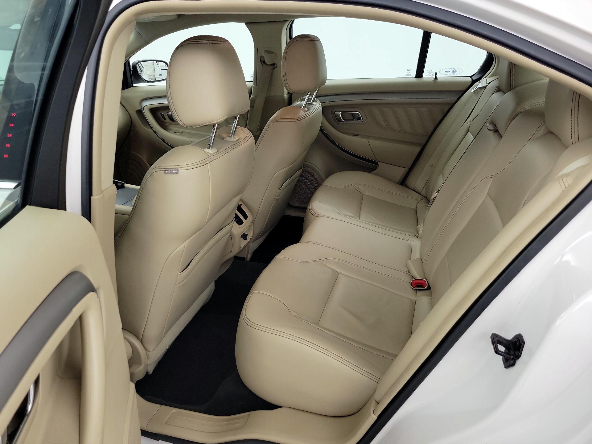 Thumbnail: 2016 Ford Taurus - 19