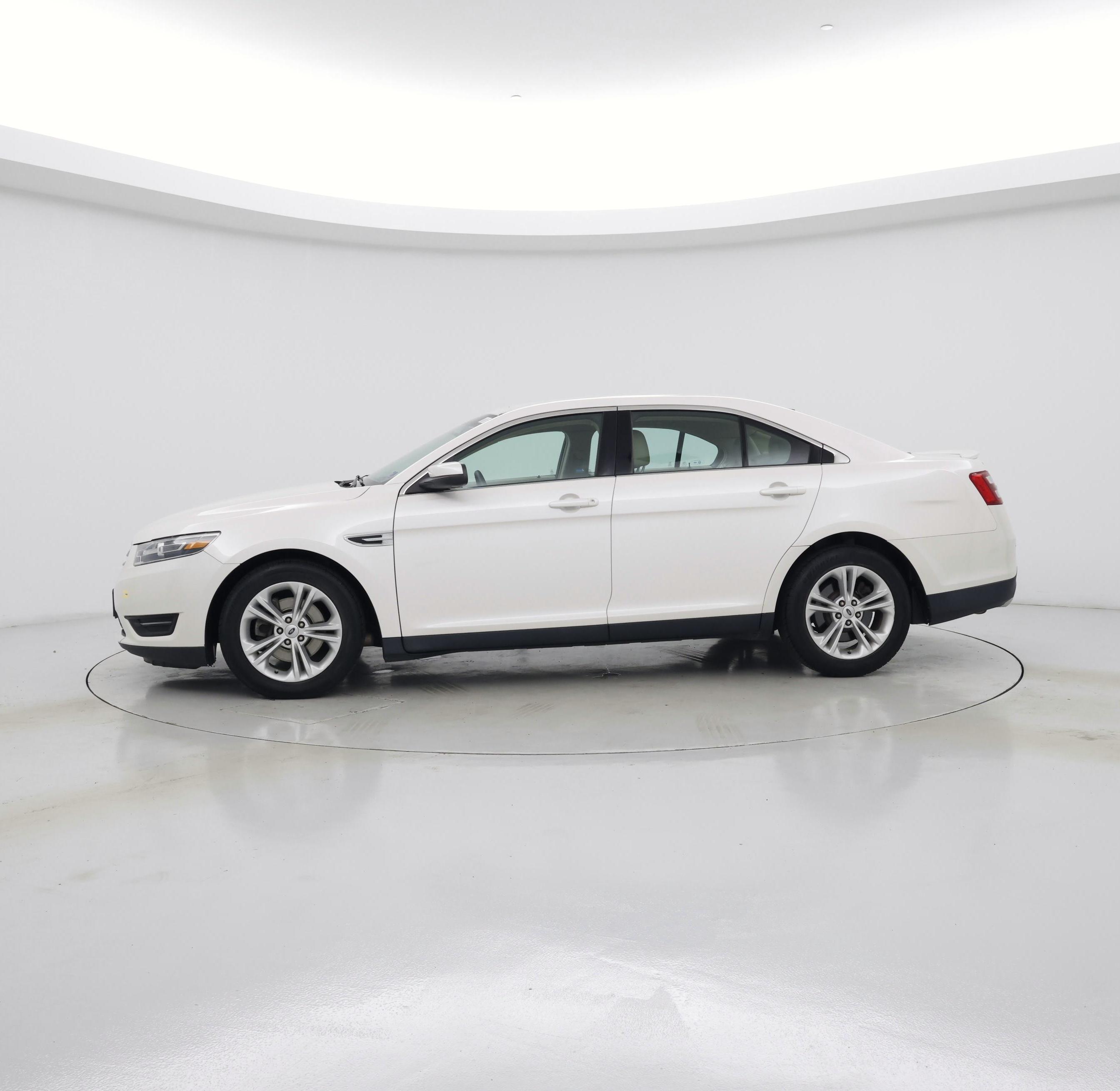 Thumbnail: 2016 Ford Taurus - 3