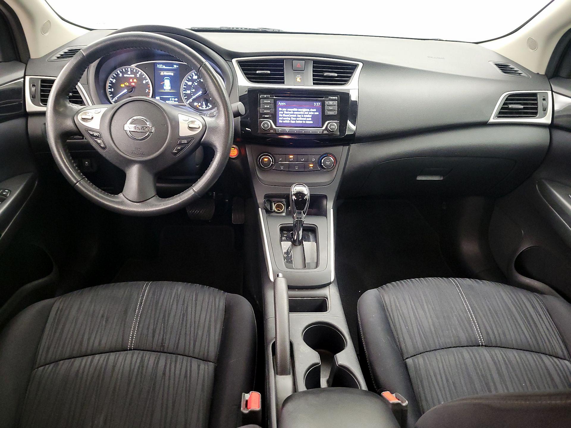 Thumbnail: 2016 Nissan Sentra - 9