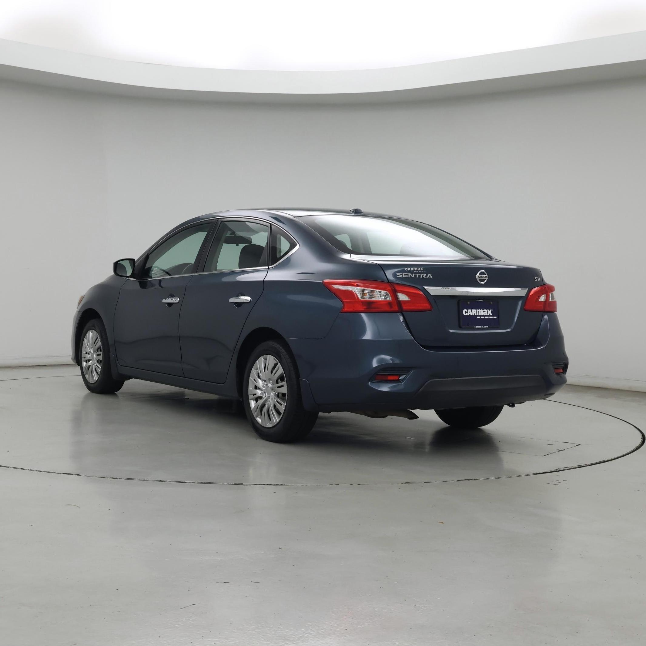 Thumbnail: 2016 Nissan Sentra - 2
