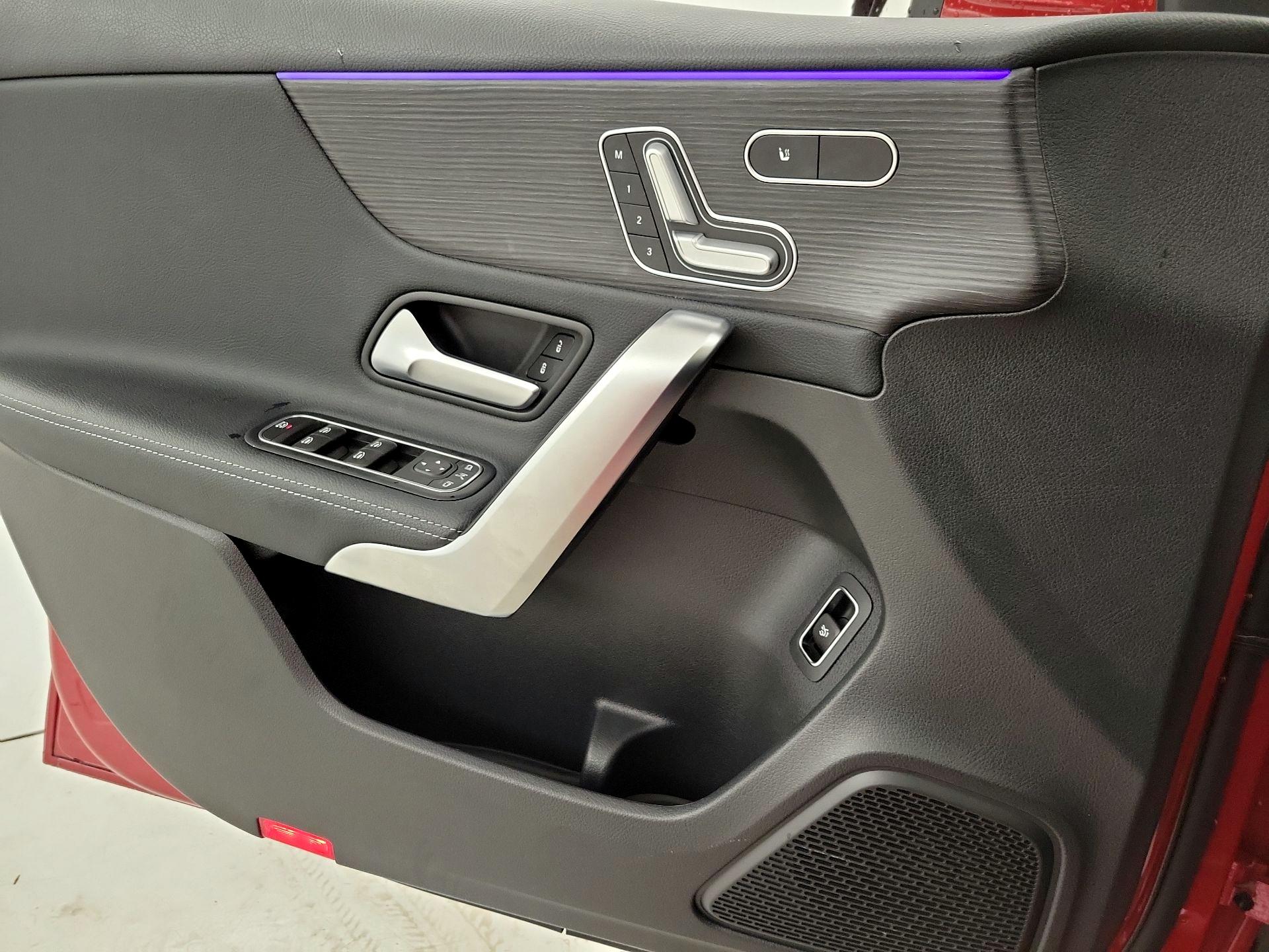 Thumbnail: 2022 Mercedes-Benz A-Class - 12