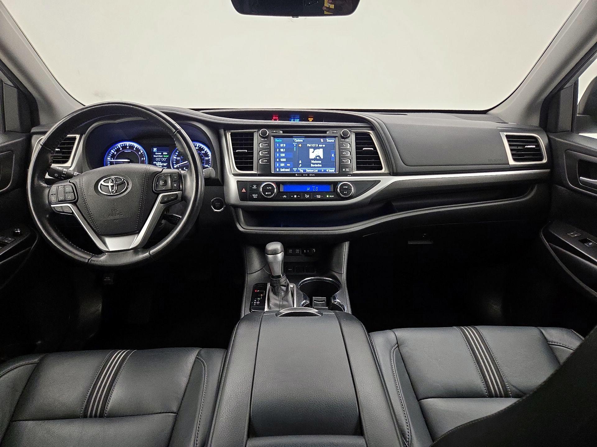 Thumbnail: 2018 Toyota Highlander - 9