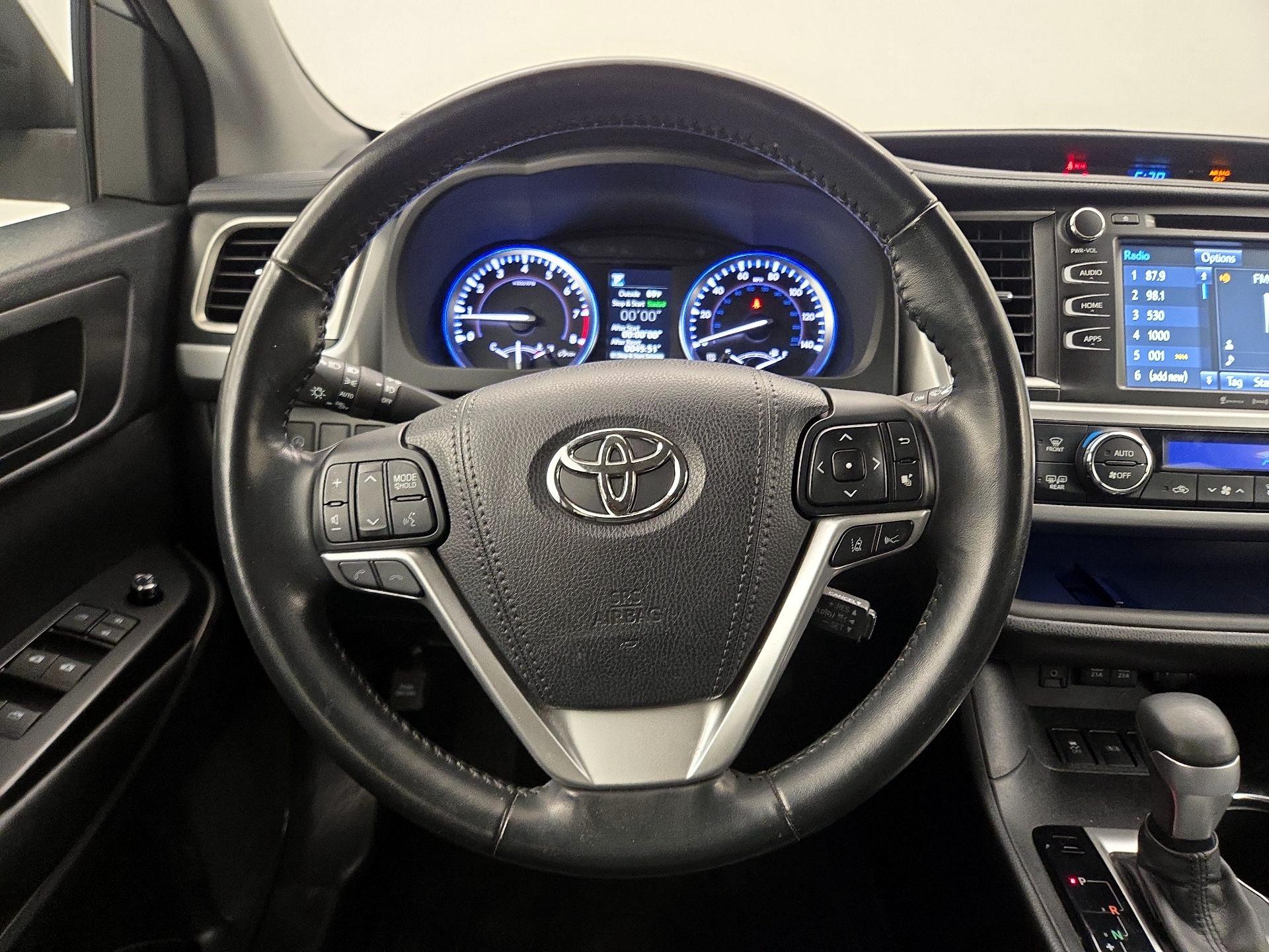 Thumbnail: 2018 Toyota Highlander - 10
