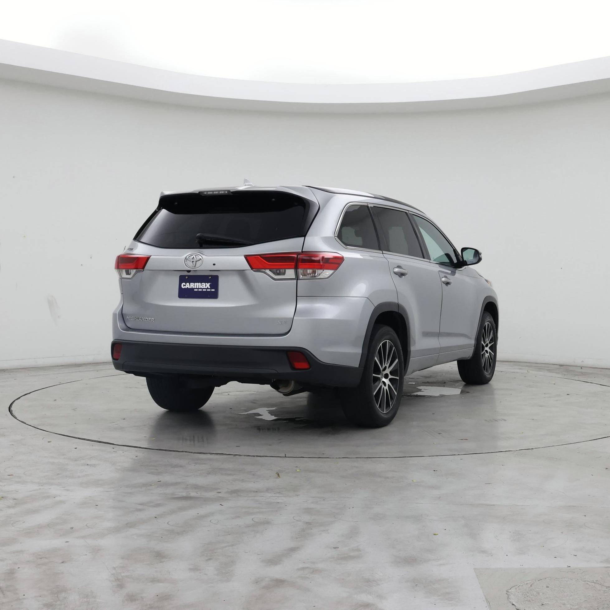 Thumbnail: 2018 Toyota Highlander - 8
