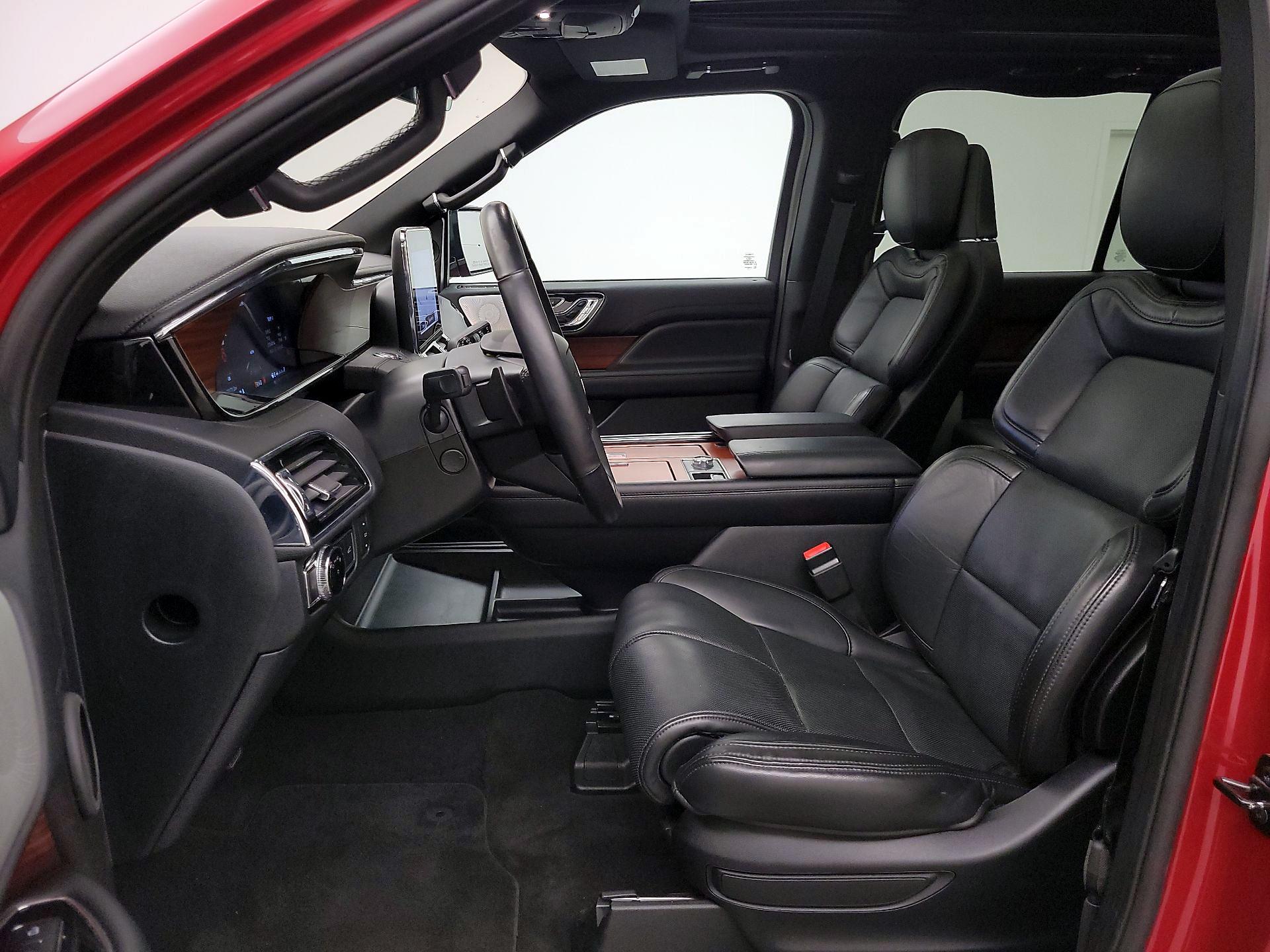 Thumbnail: 2020 Lincoln Navigator - 11