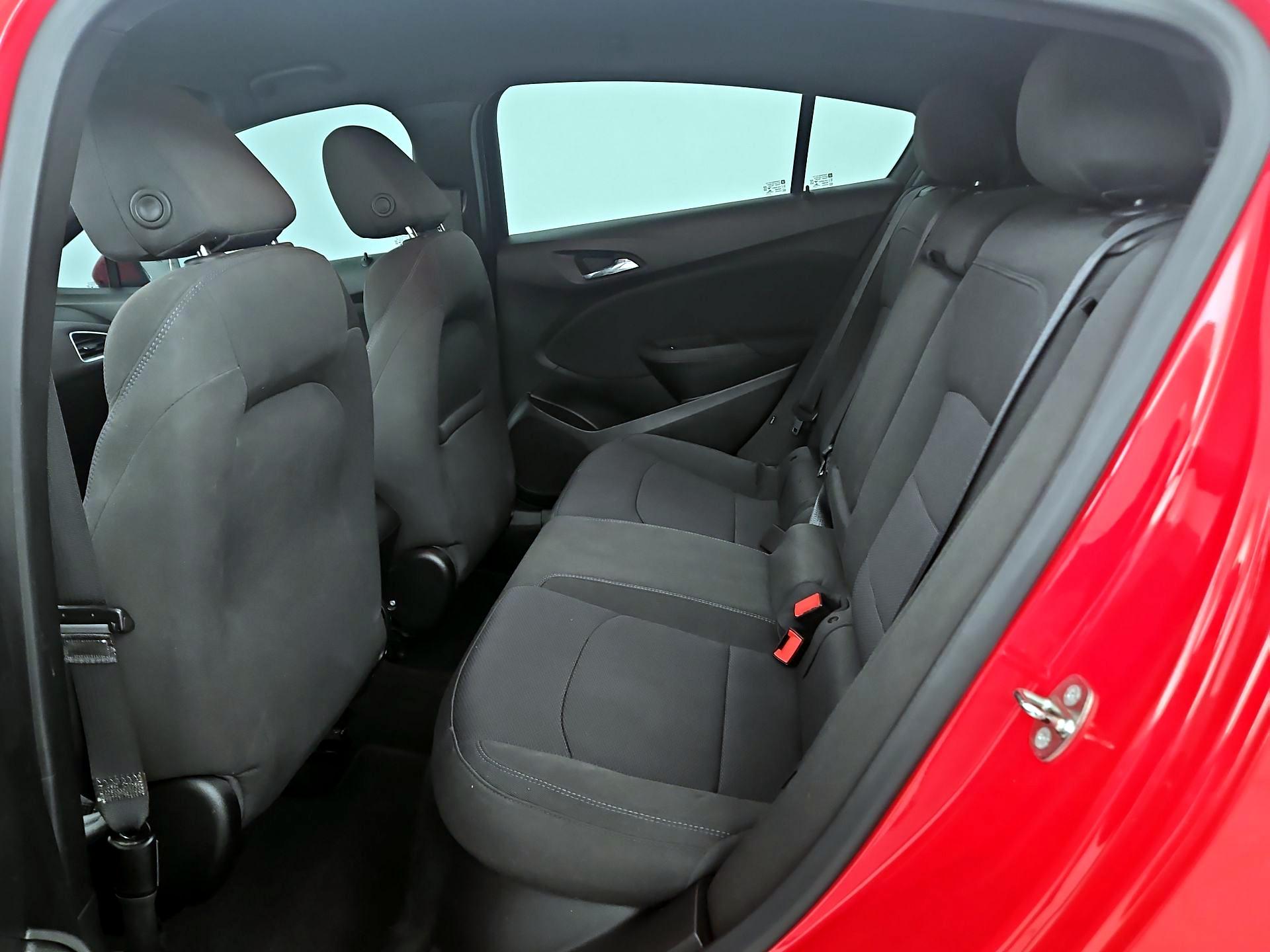 Thumbnail: 2018 Chevrolet Cruze - 17