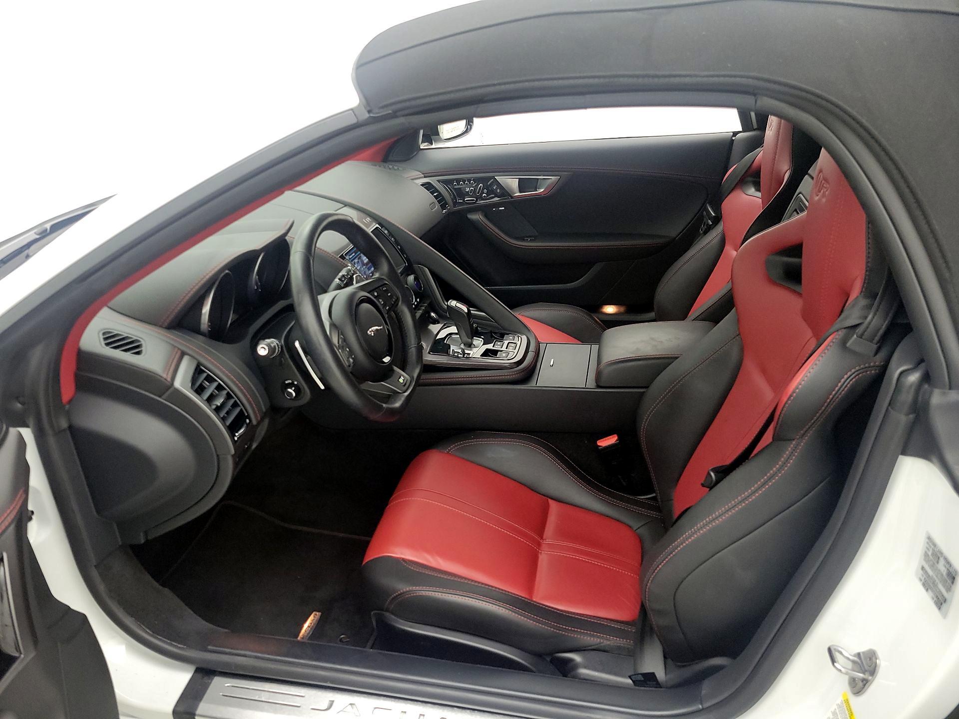 Thumbnail: 2016 Jaguar F-Type - 11