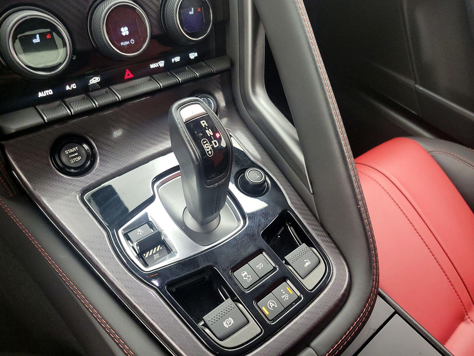 Thumbnail: 2016 Jaguar F-Type - 17
