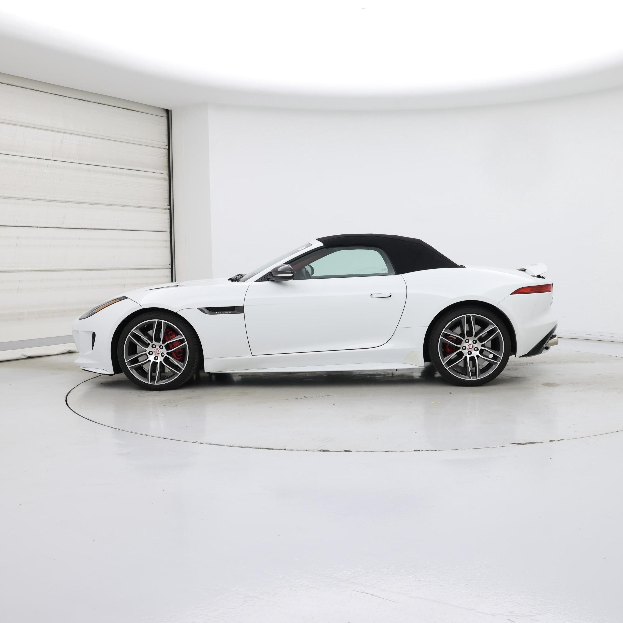 Thumbnail: 2016 Jaguar F-Type - 3