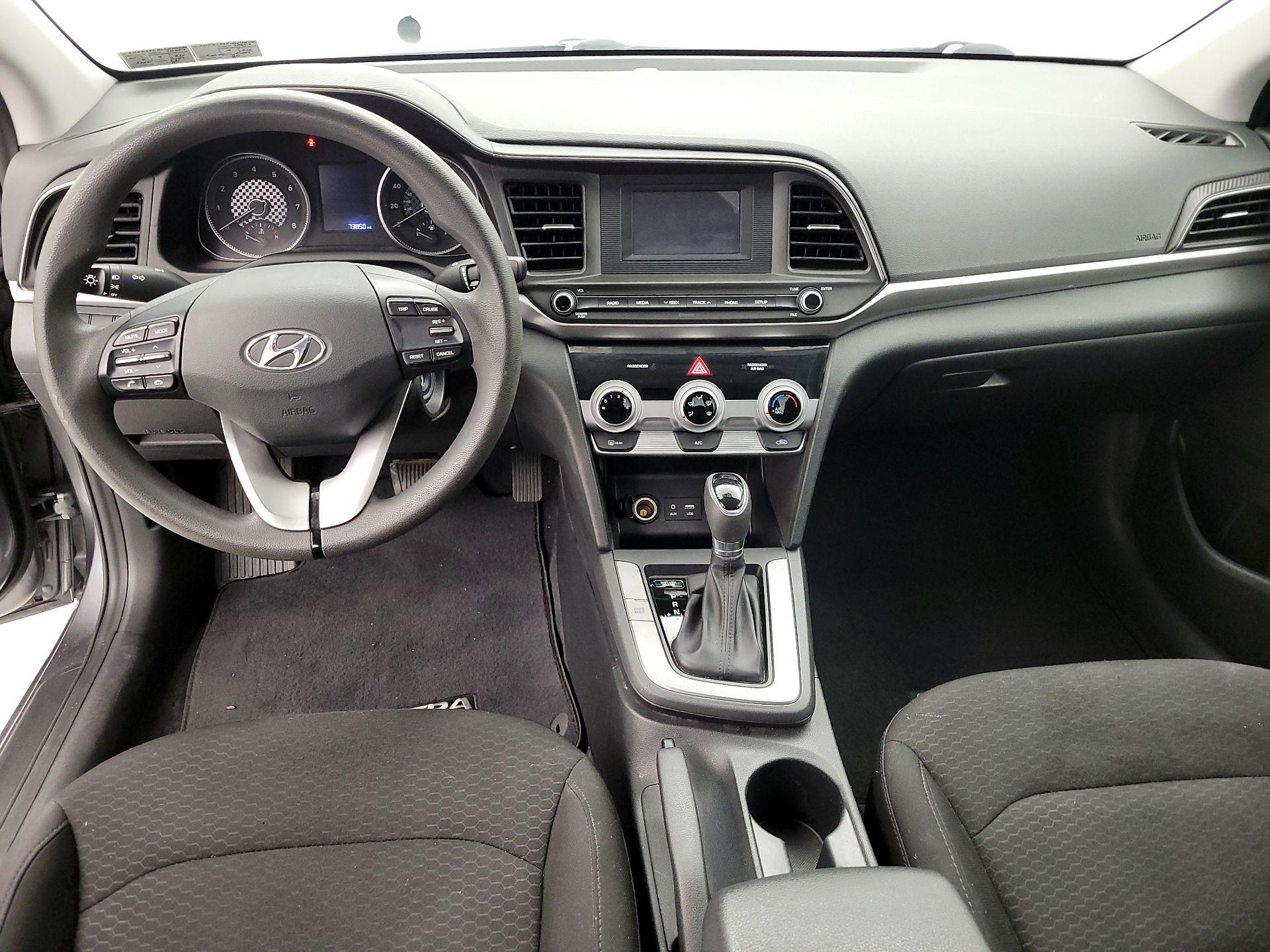 Thumbnail: 2019 Hyundai Elantra - 9