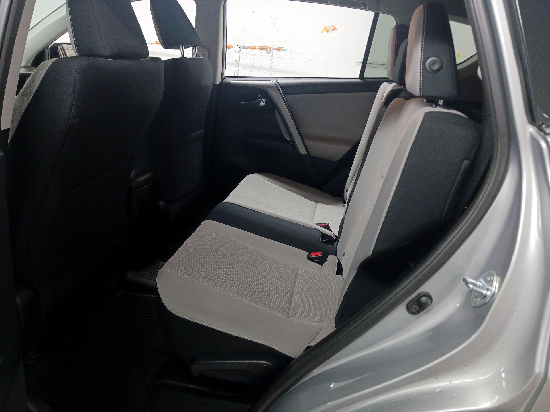 Thumbnail: 2017 Toyota RAV4 - 14
