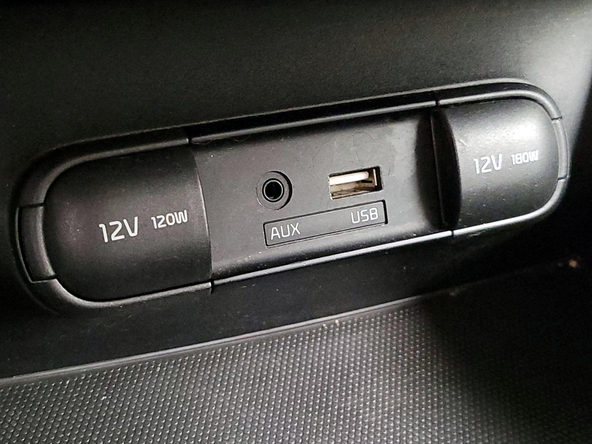 Thumbnail: 2018 Kia Soul - 18