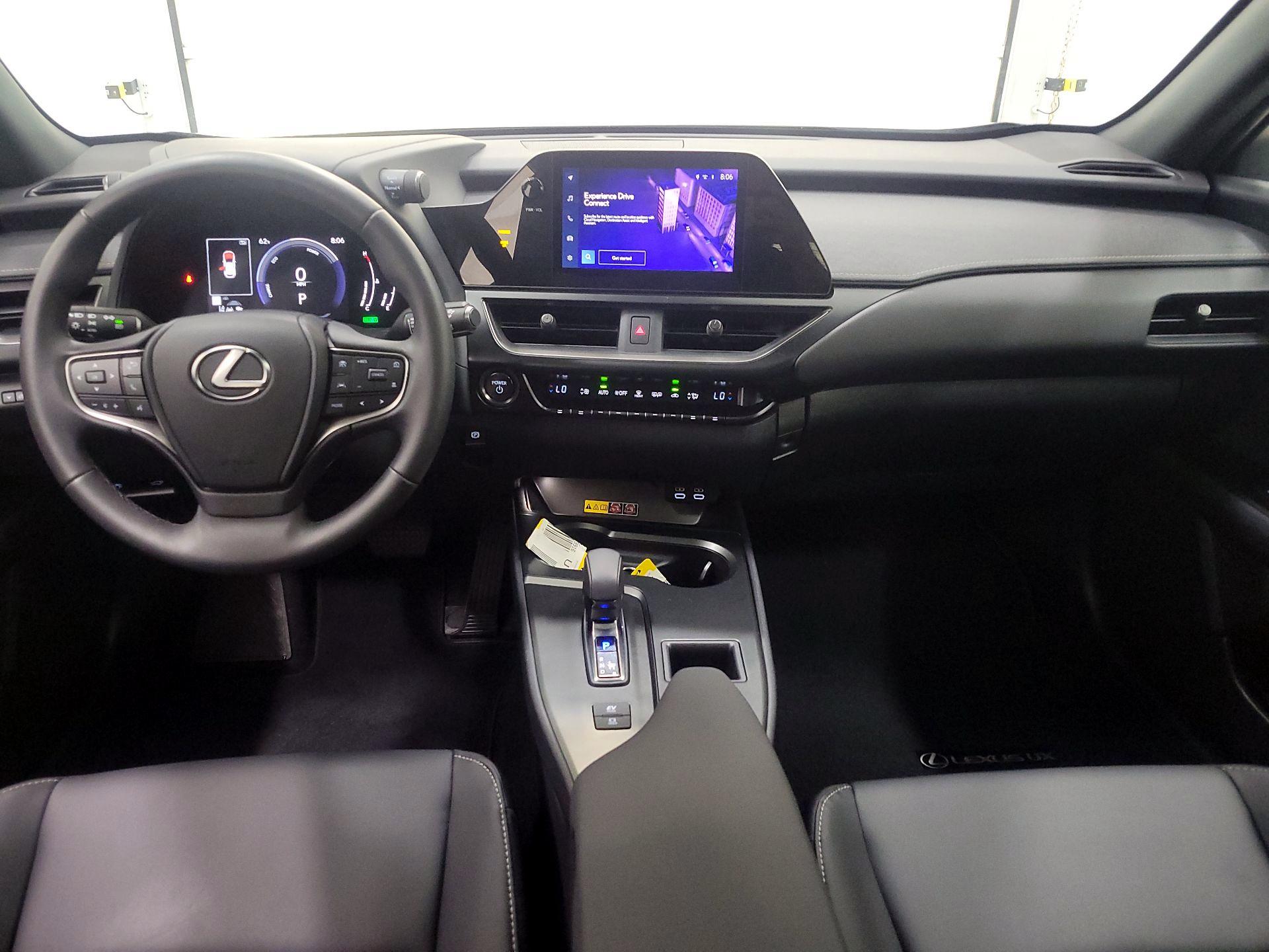 Thumbnail: 2025 Lexus UX - 9