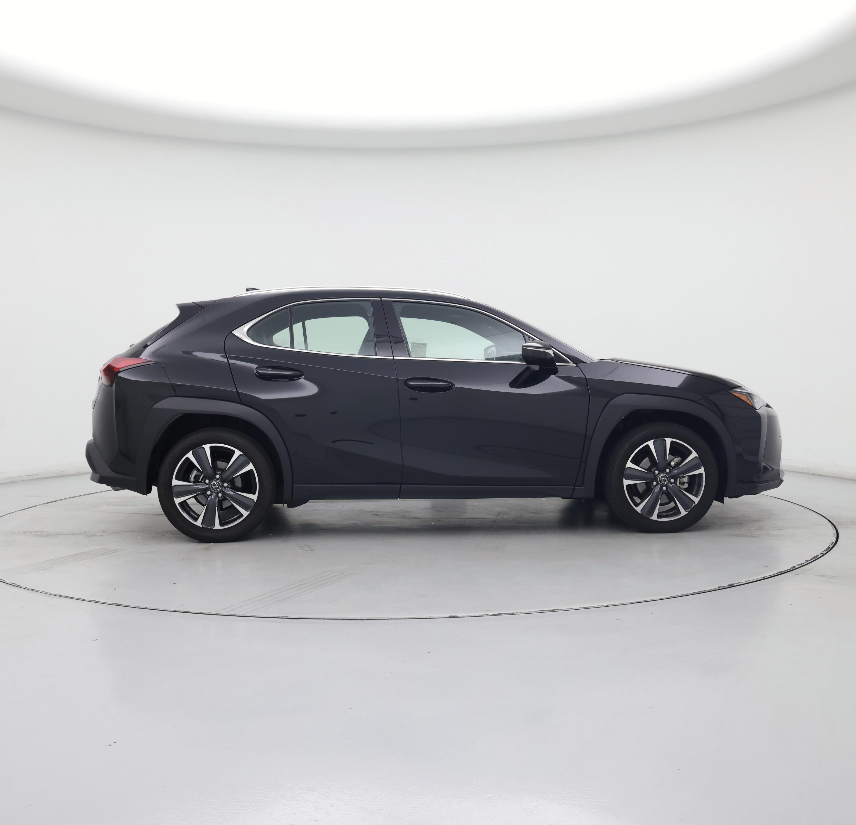 Thumbnail: 2025 Lexus UX - 7