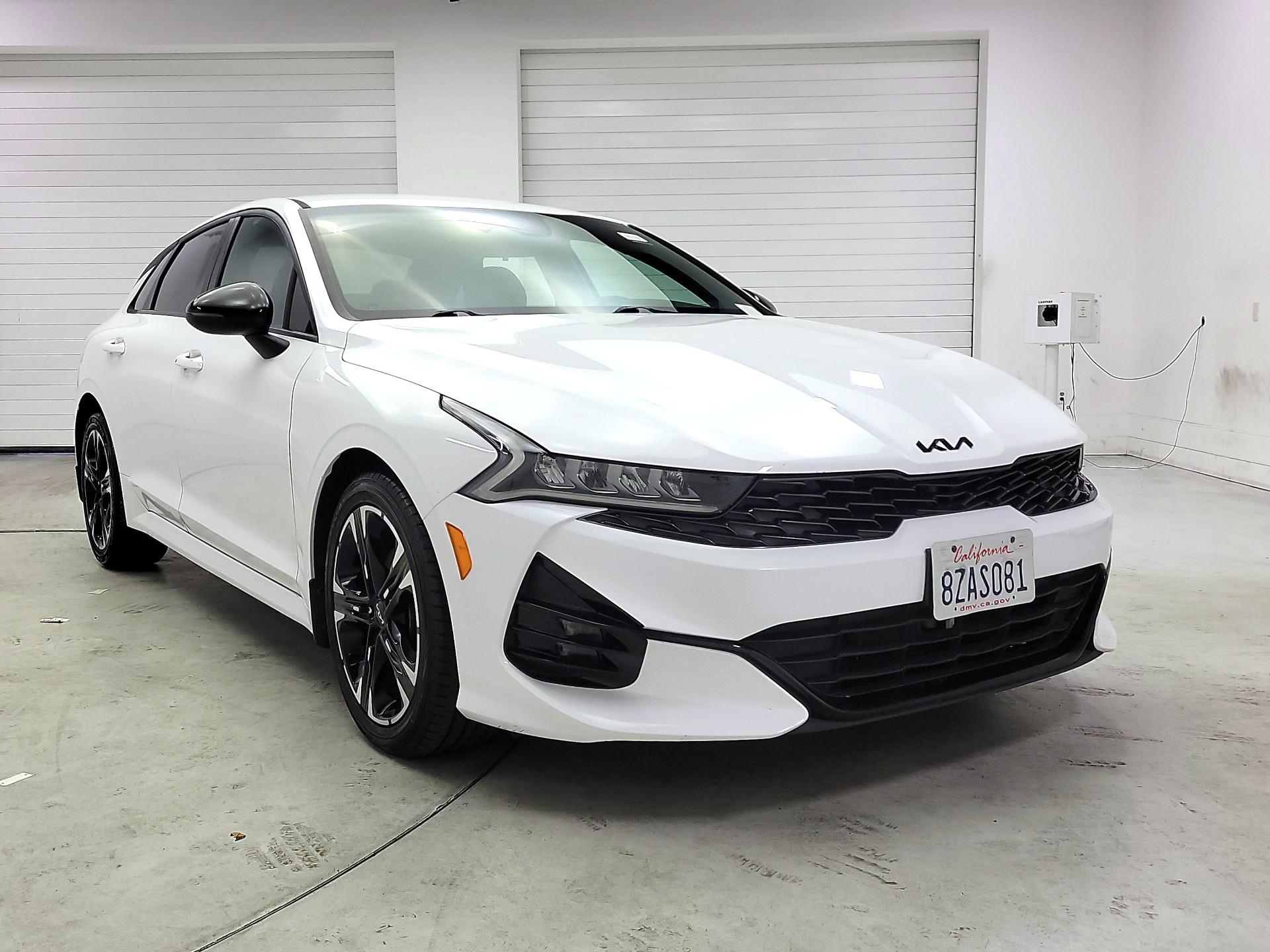 Thumbnail: 2022 Kia K5 - 1
