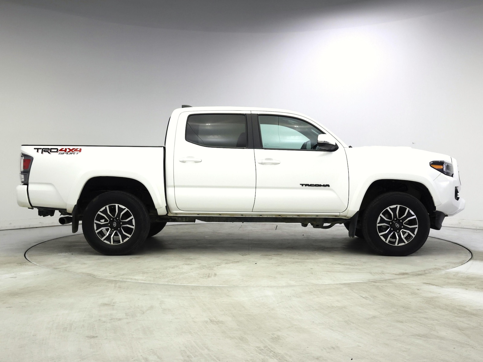 2023 Toyota Tacoma TRD Sport - Photo 8