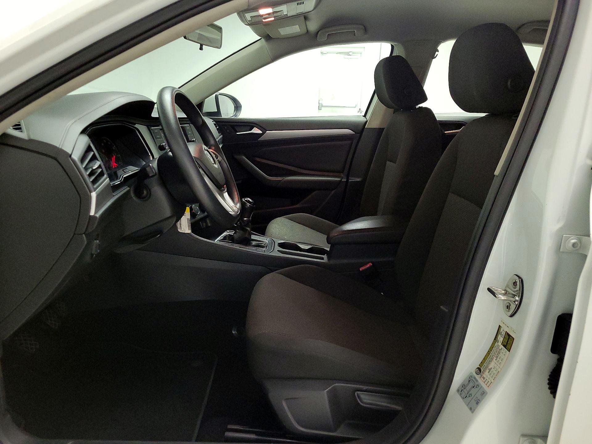 Thumbnail: 2019 Volkswagen Jetta - 11