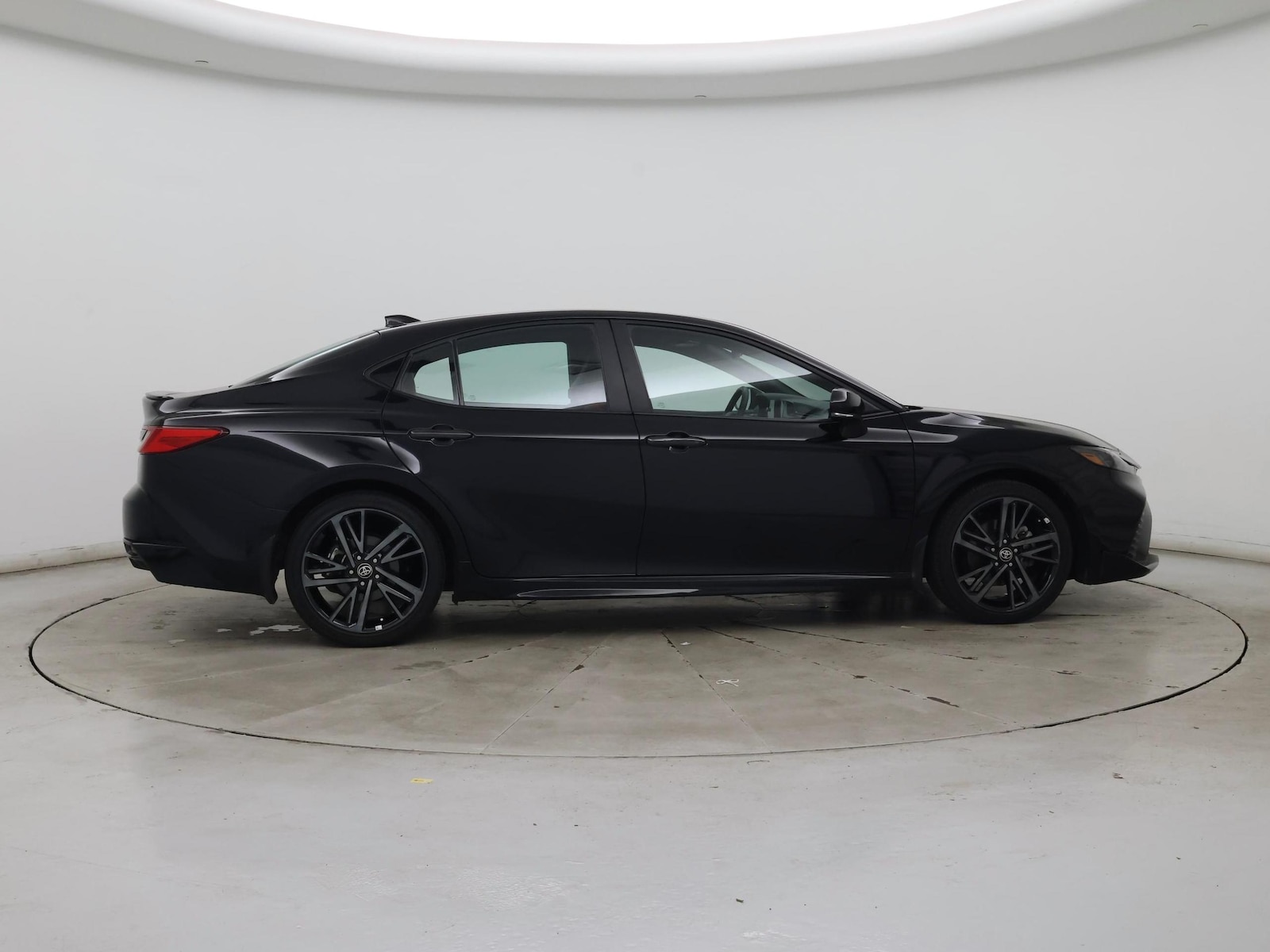 2025 Toyota Camry XSE - Photo 8