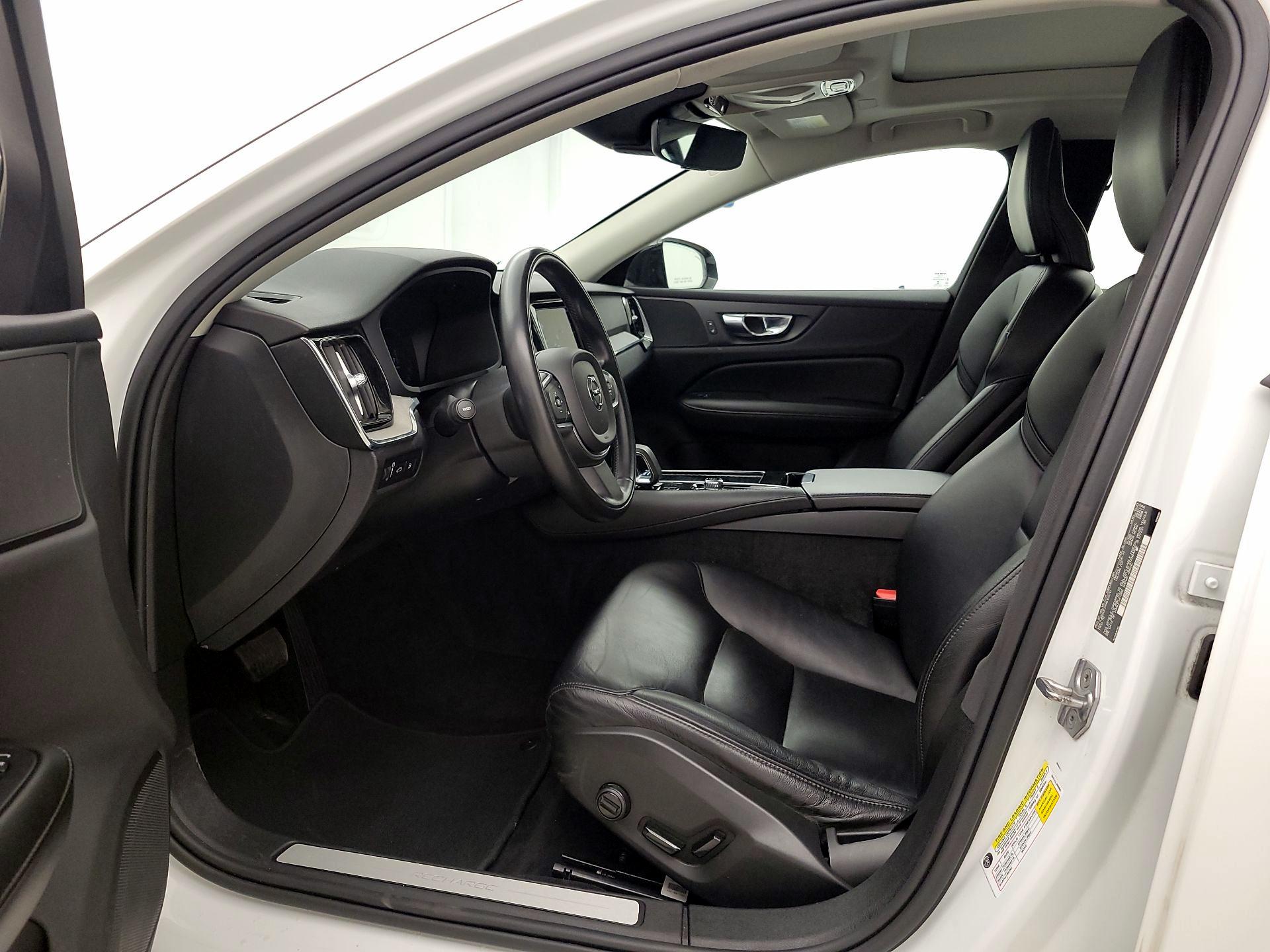 Thumbnail: 2022 Volvo S60 - 11