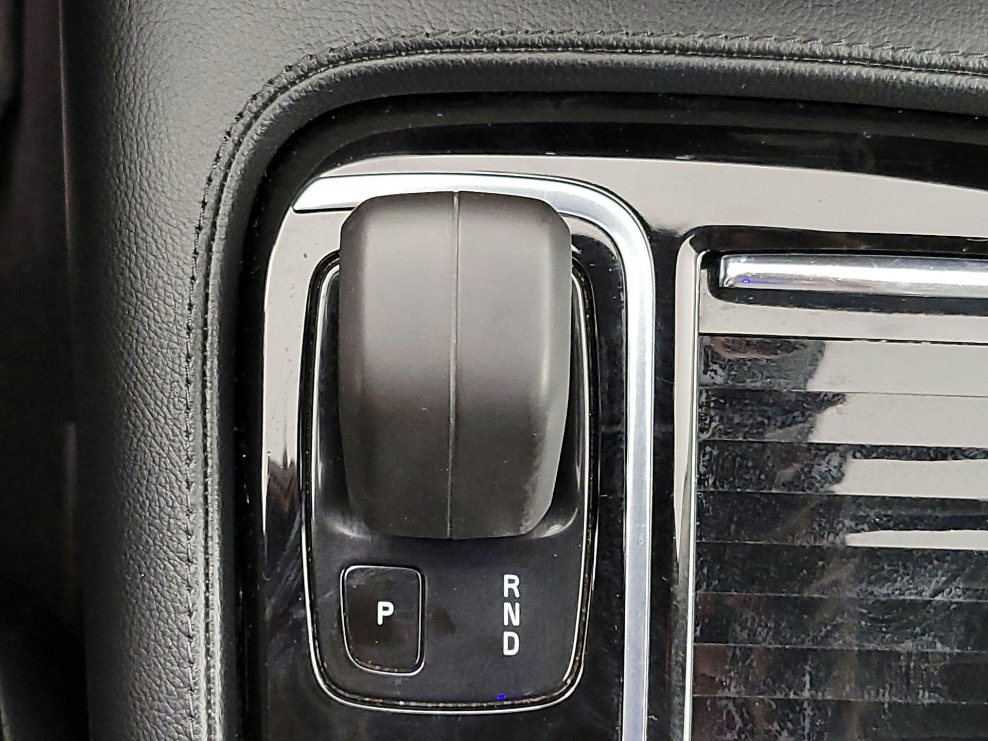 Thumbnail: 2022 Volvo S60 - 18