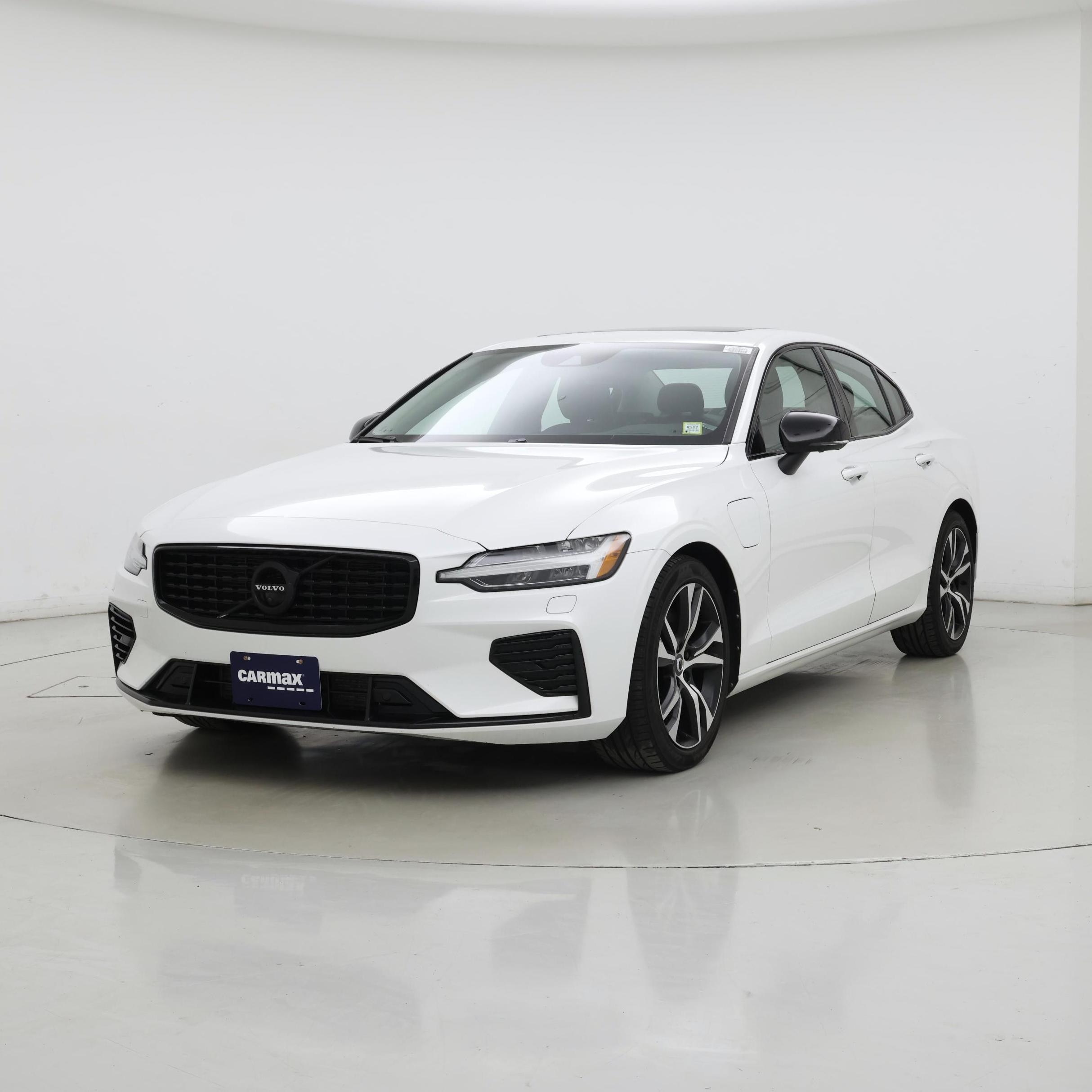 Thumbnail: 2022 Volvo S60 - 4
