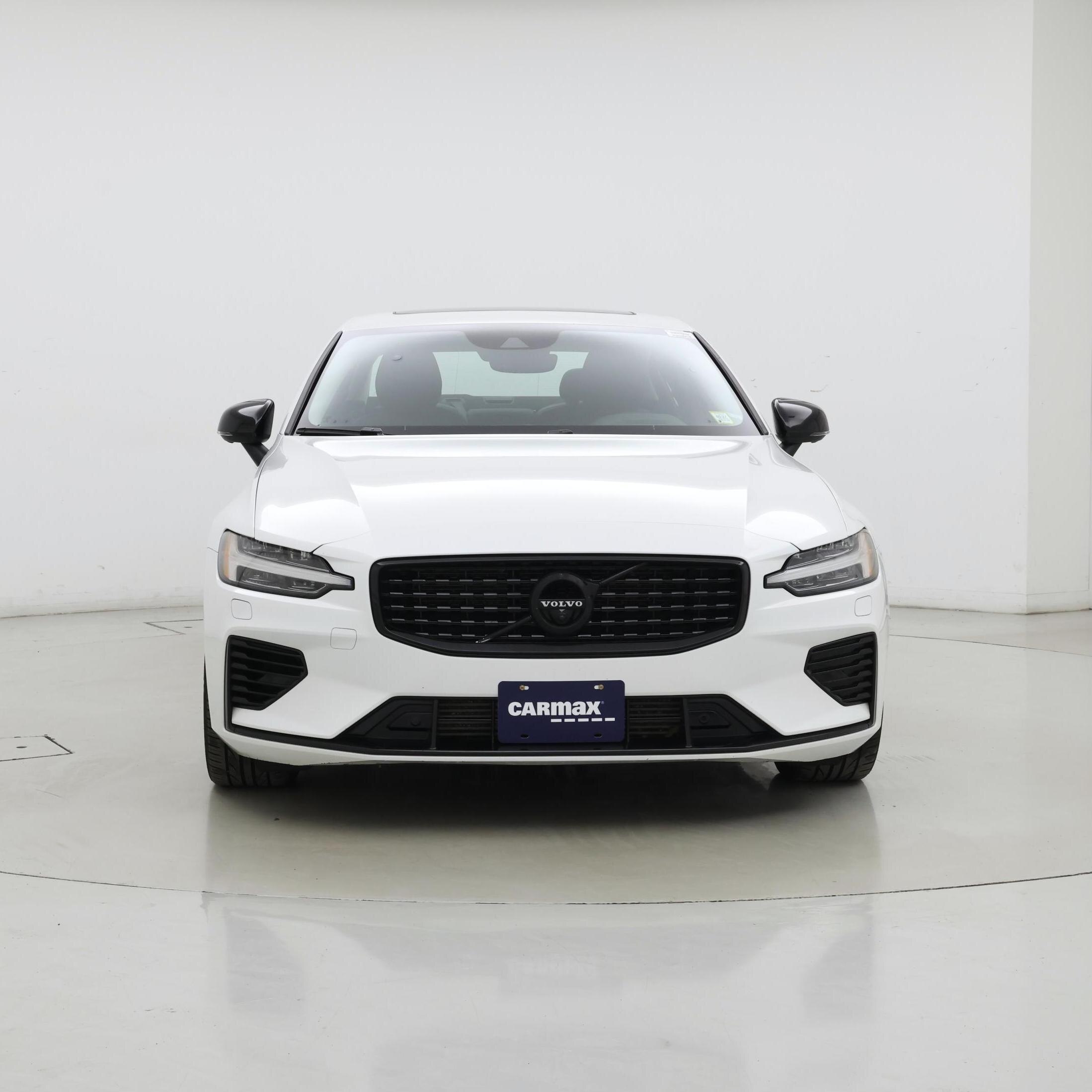 Thumbnail: 2022 Volvo S60 - 5