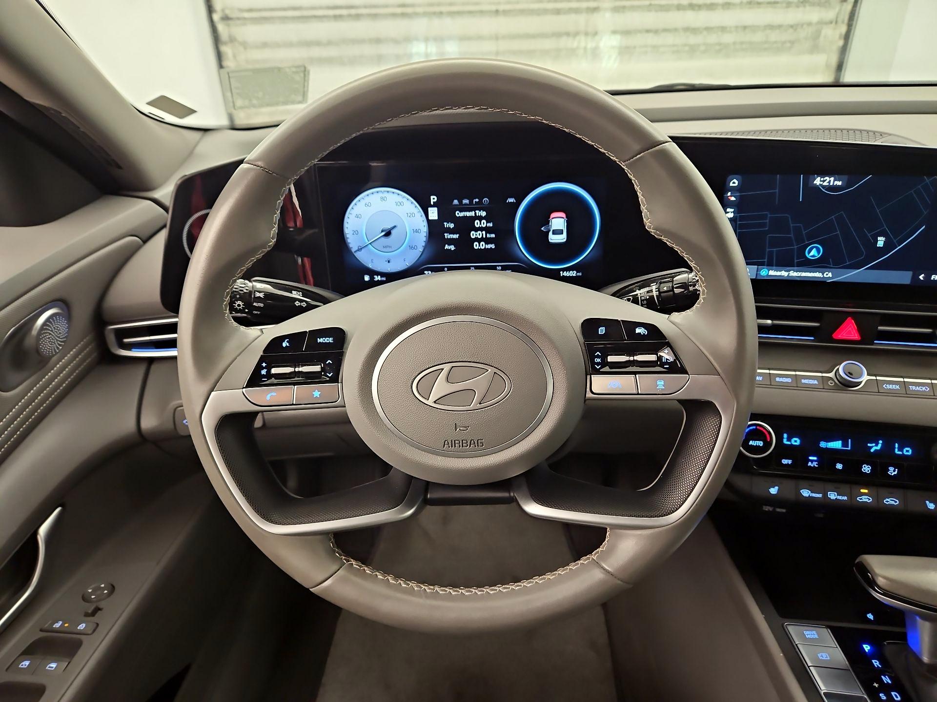 Thumbnail: 2025 Hyundai Elantra - 10