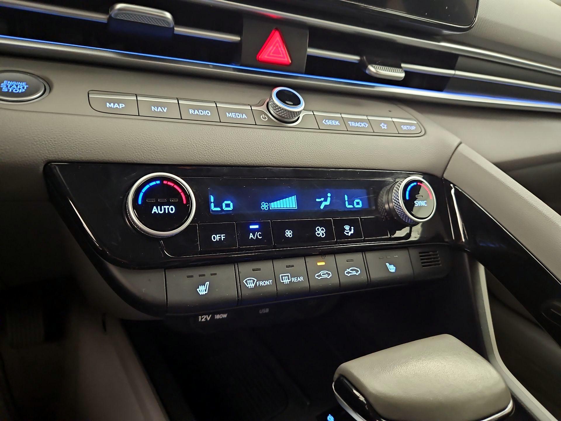 Thumbnail: 2025 Hyundai Elantra - 17