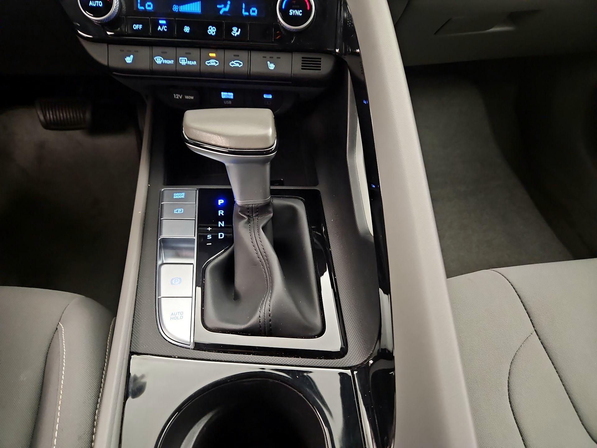 Thumbnail: 2025 Hyundai Elantra - 18