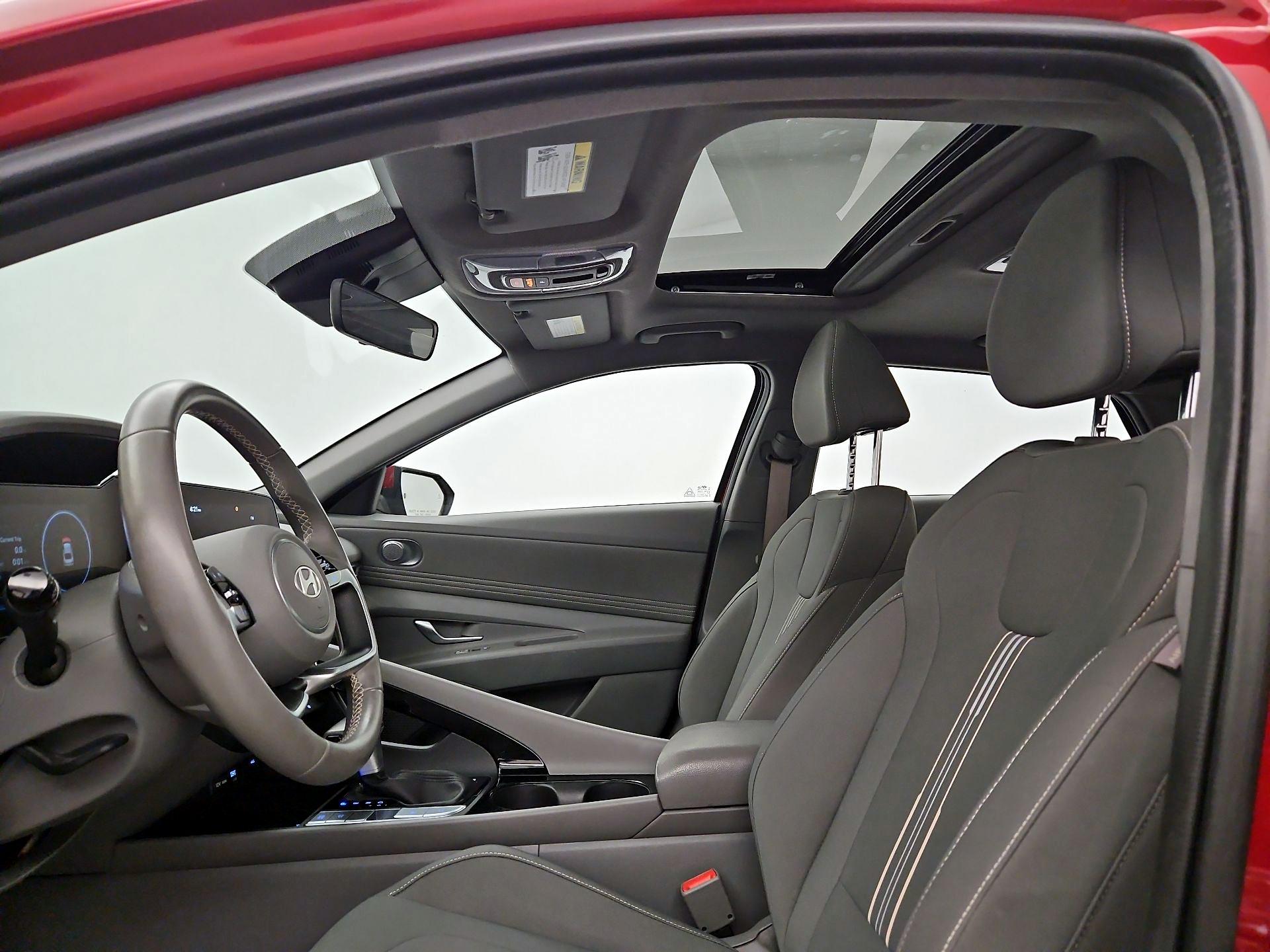 Thumbnail: 2025 Hyundai Elantra - 20