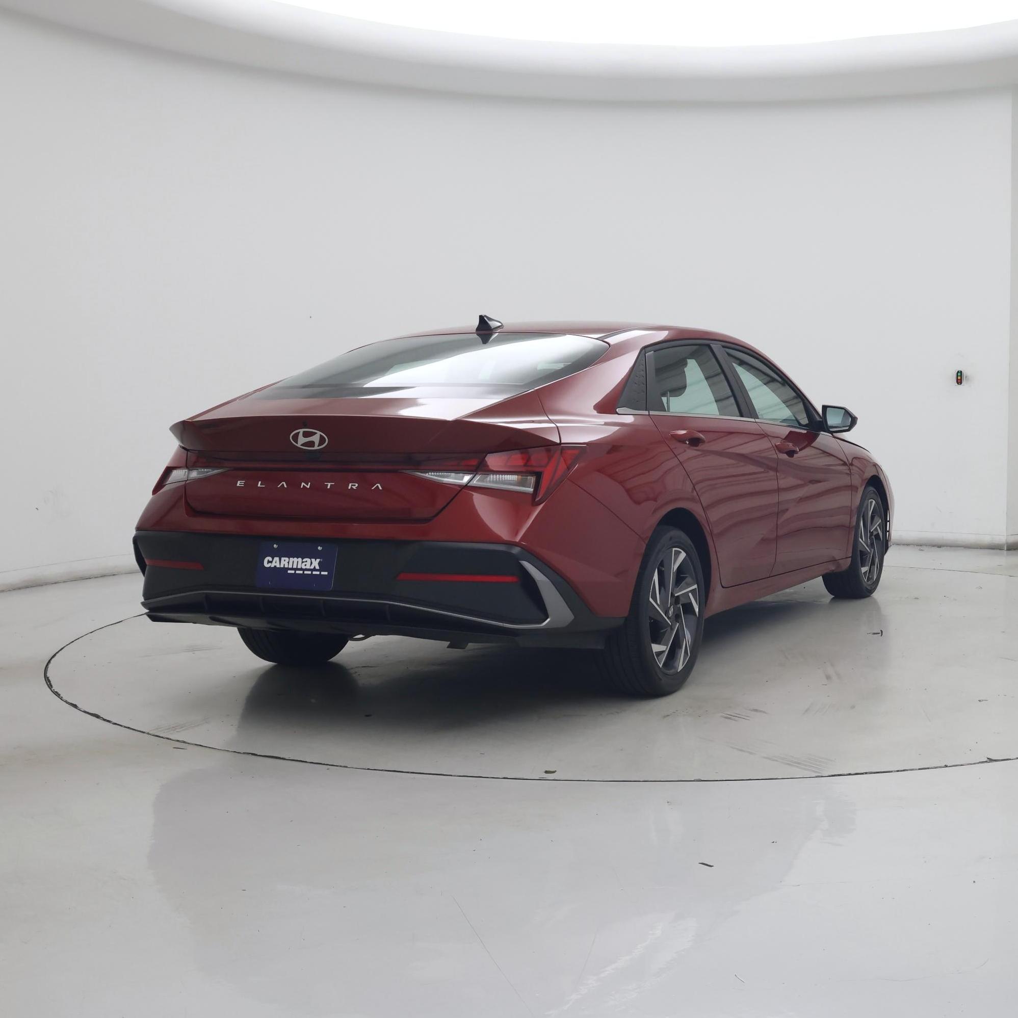 Thumbnail: 2025 Hyundai Elantra - 8