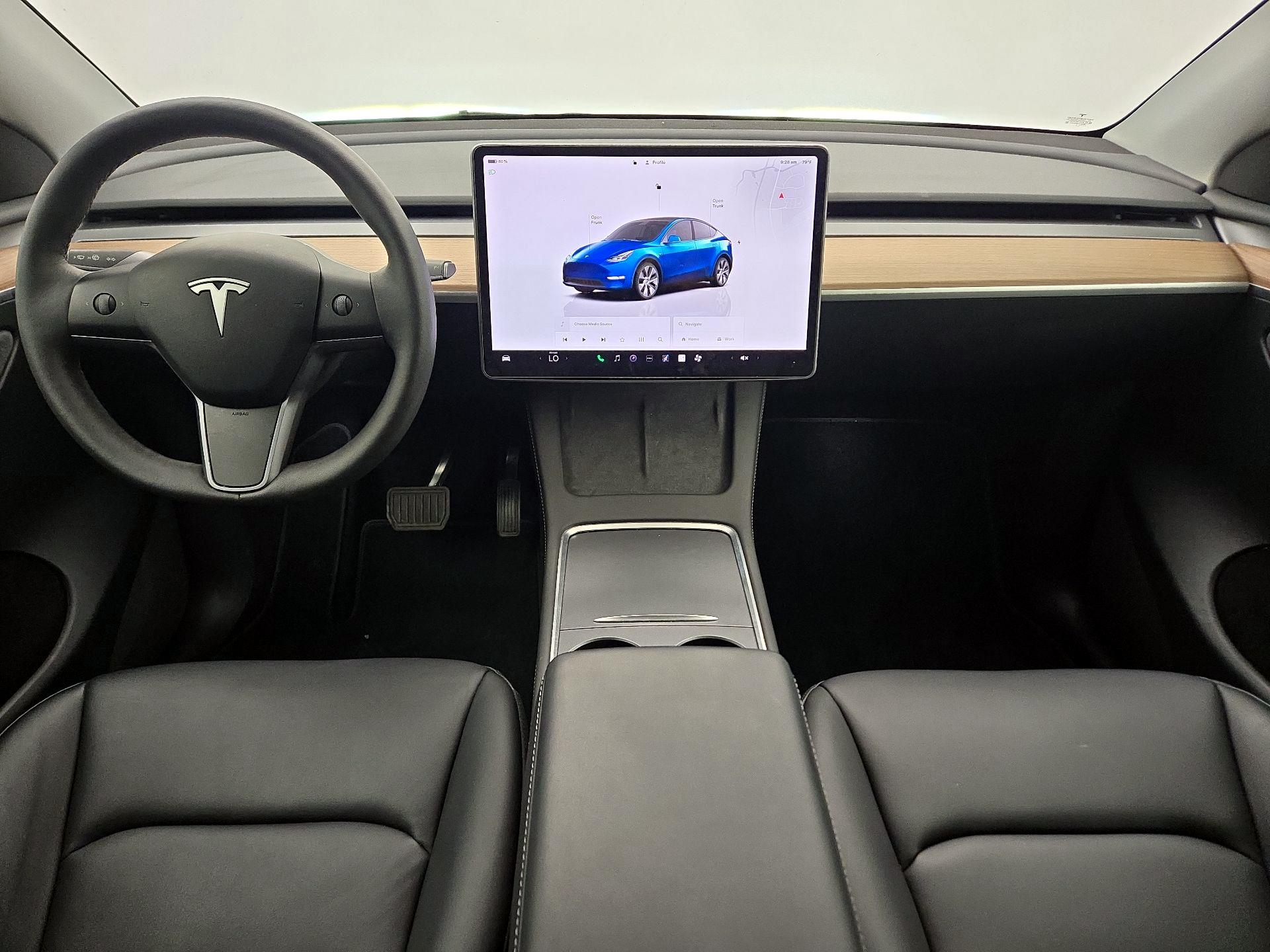 Thumbnail: 2023 Tesla Model Y - 9