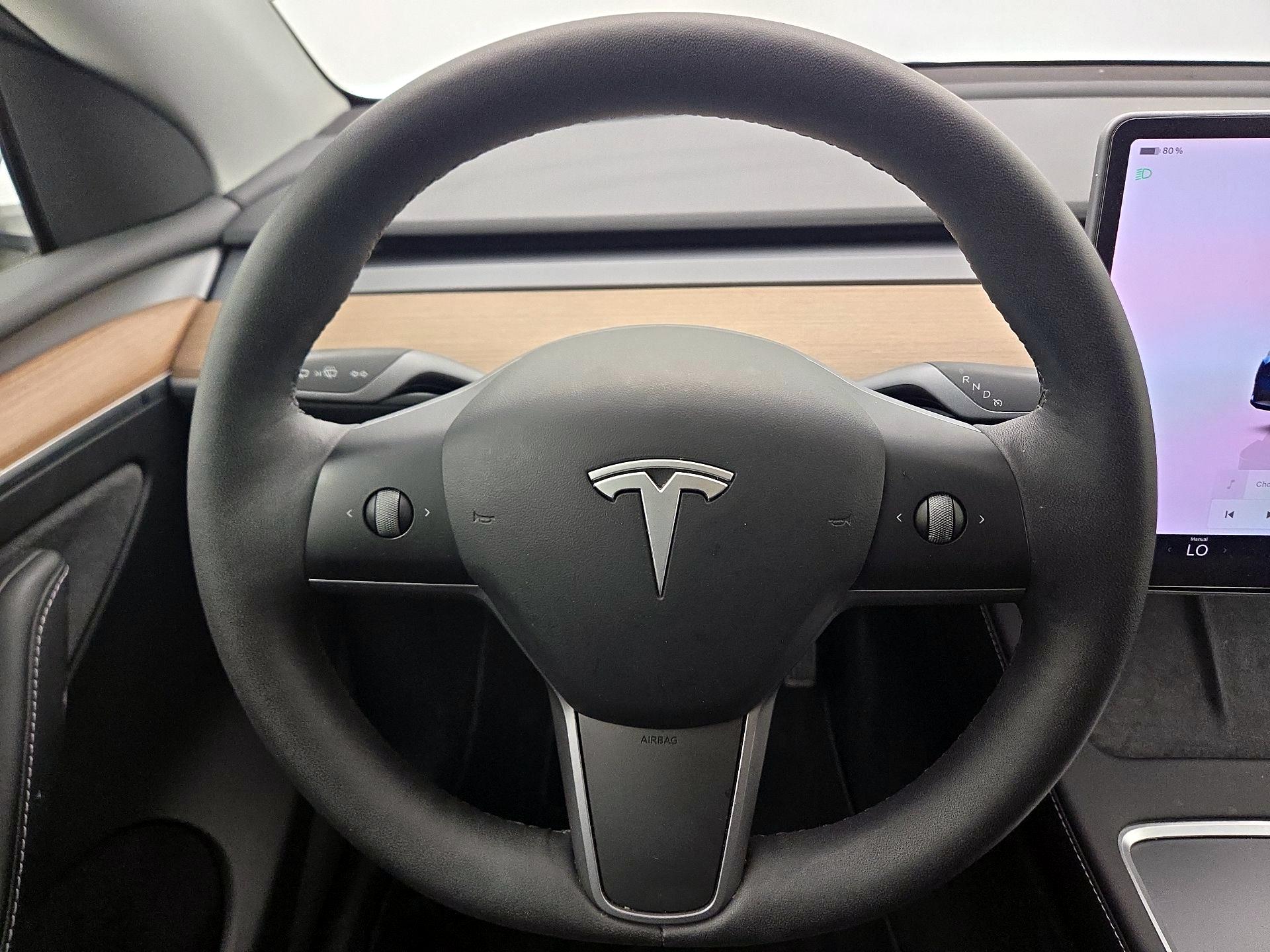 Thumbnail: 2023 Tesla Model Y - 10