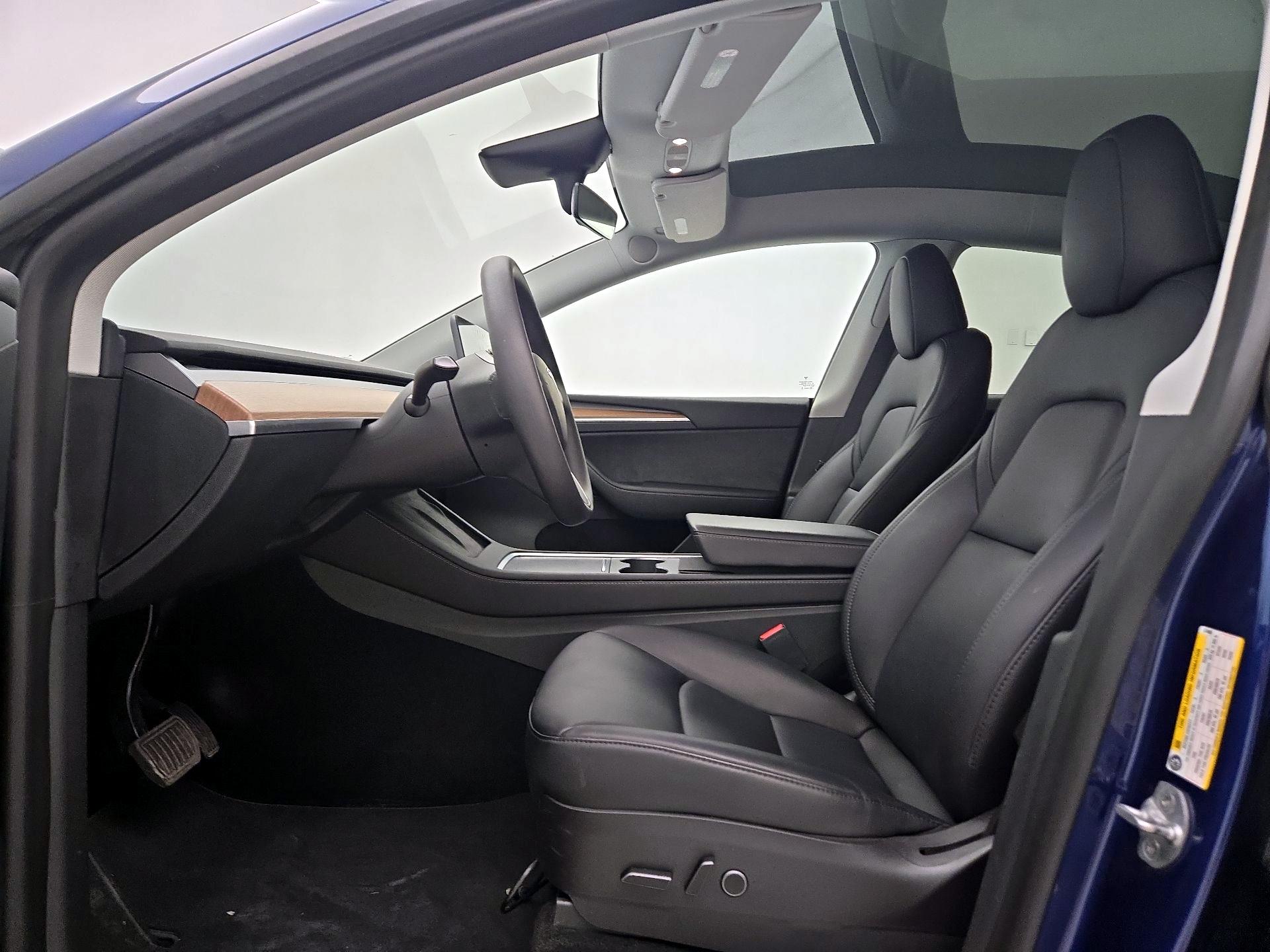 Thumbnail: 2023 Tesla Model Y - 11
