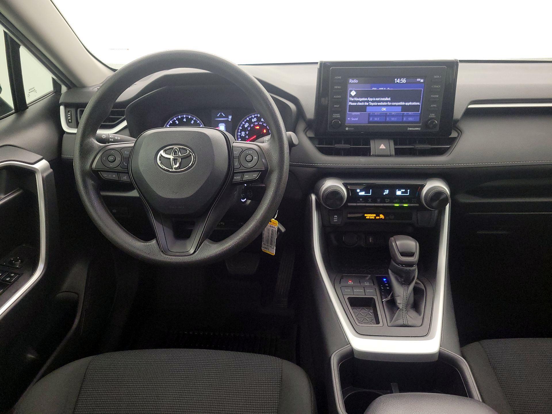 Thumbnail: 2022 Toyota RAV4 - 10