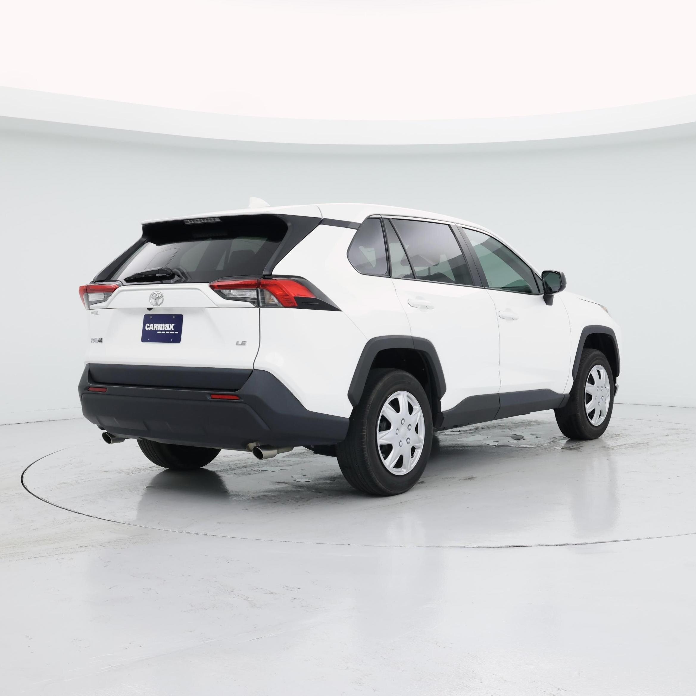 Thumbnail: 2022 Toyota RAV4 - 8