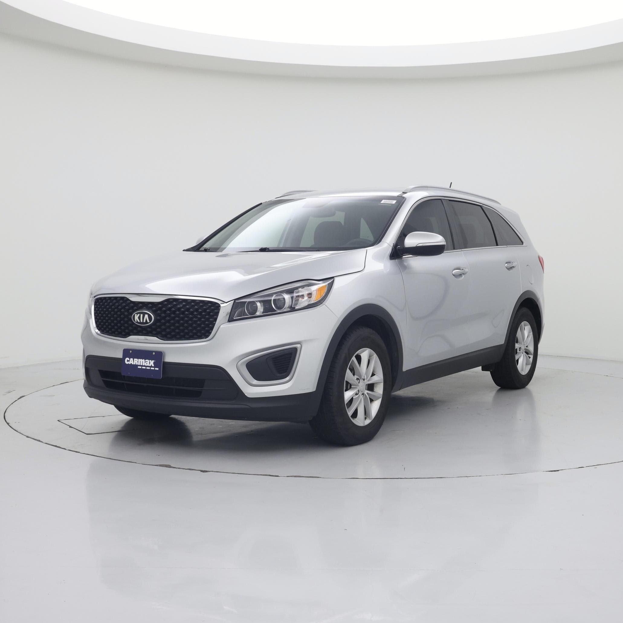 Thumbnail: 2017 Kia Sorento - 4