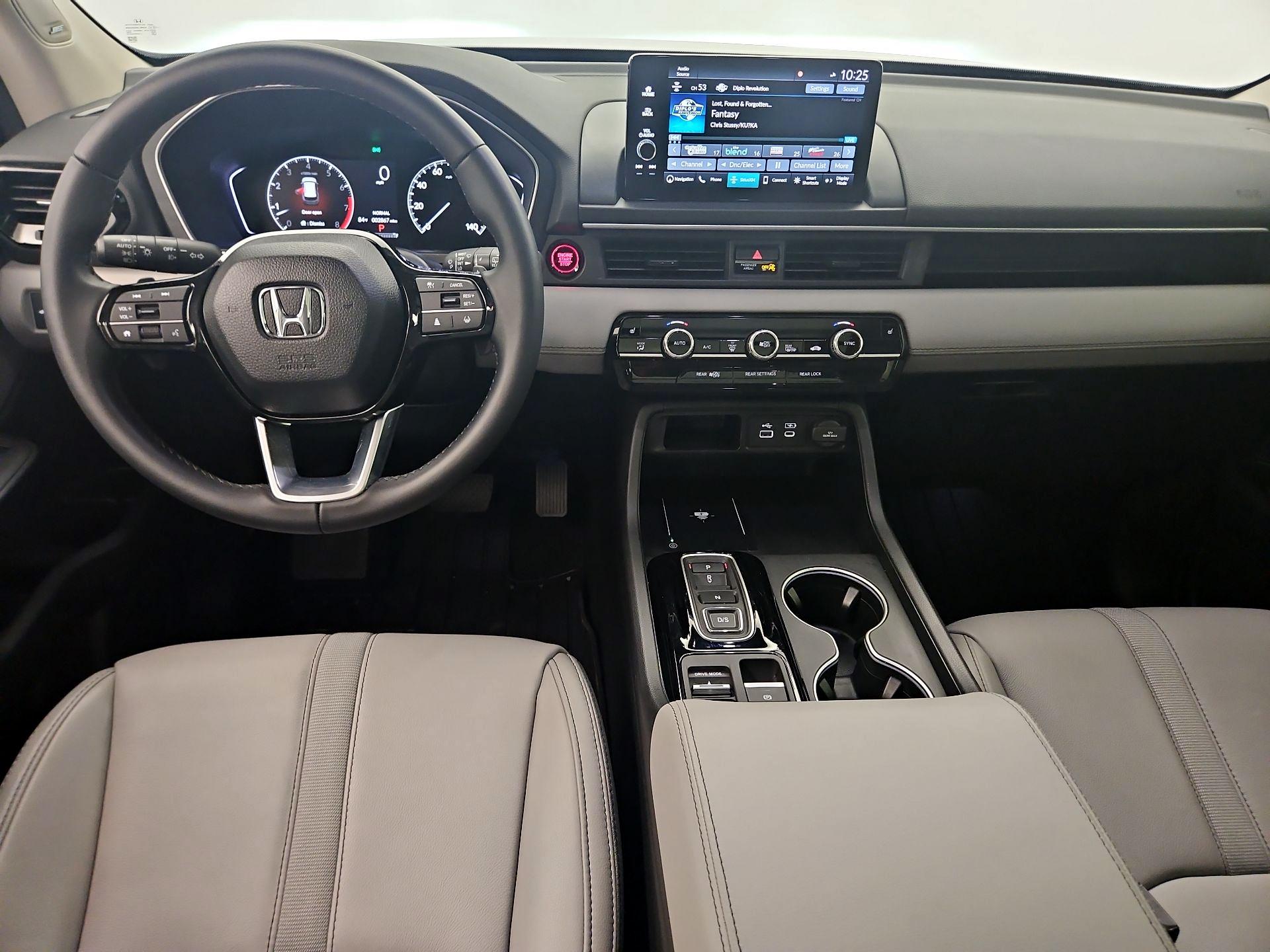 Thumbnail: 2025 Honda Pilot - 9