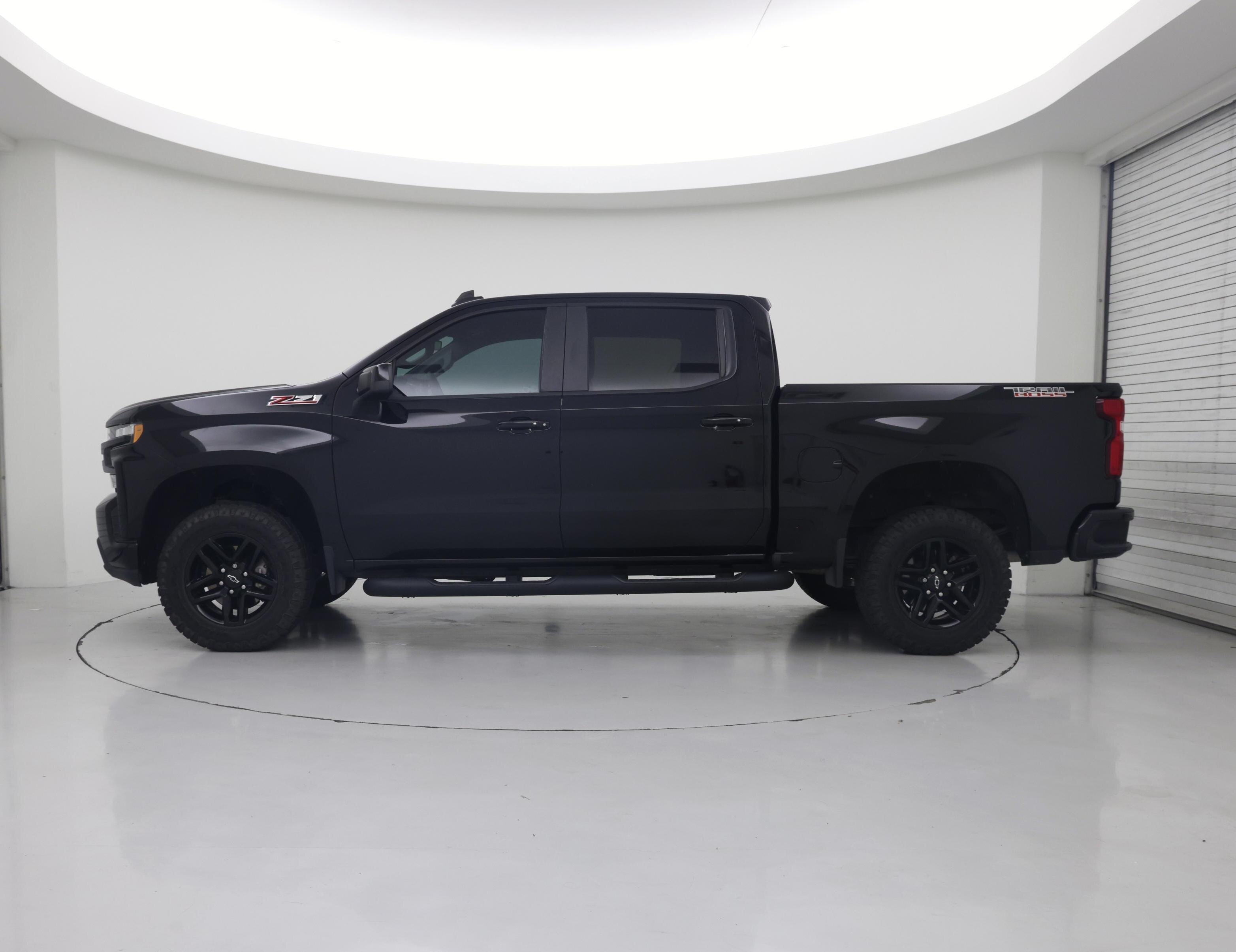 Thumbnail: 2019 Chevrolet Silverado 1500 - 3