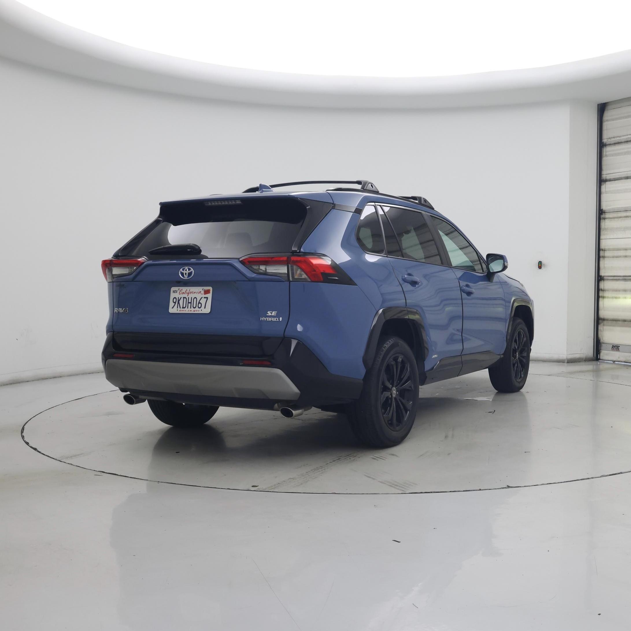 Thumbnail: 2024 Toyota RAV4 - 8