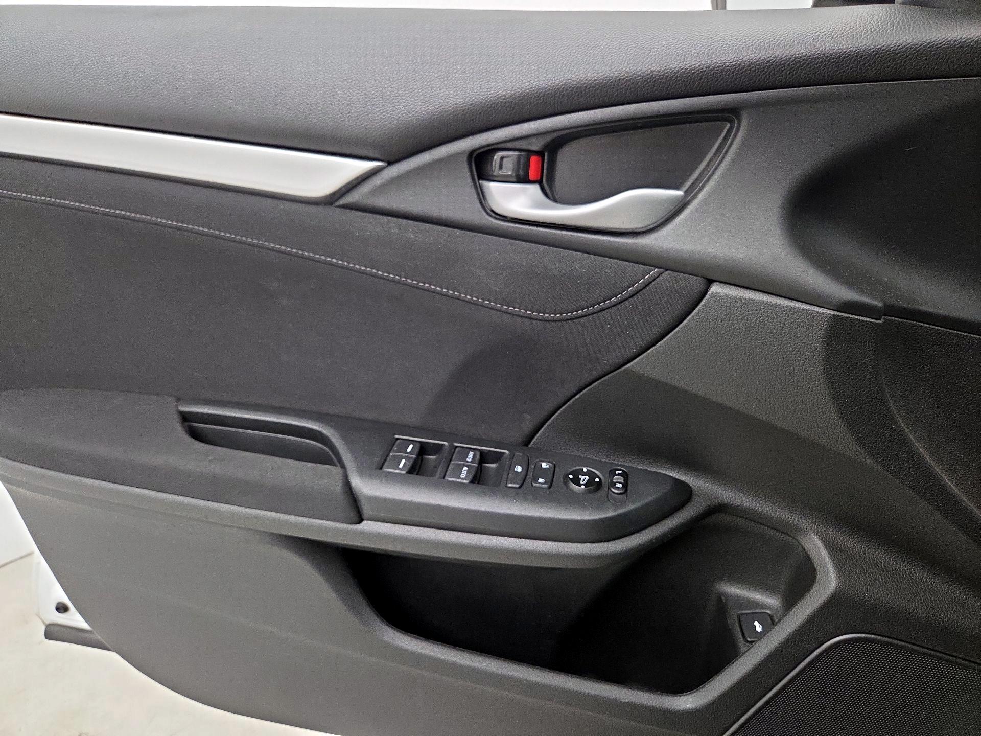 Thumbnail: 2020 Honda Civic - 12