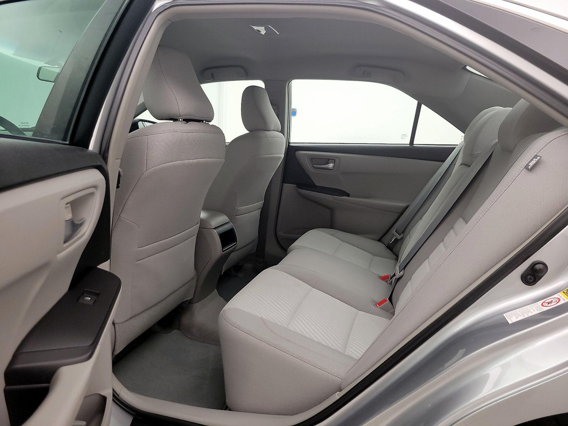 Thumbnail: 2015 Toyota Camry - 19