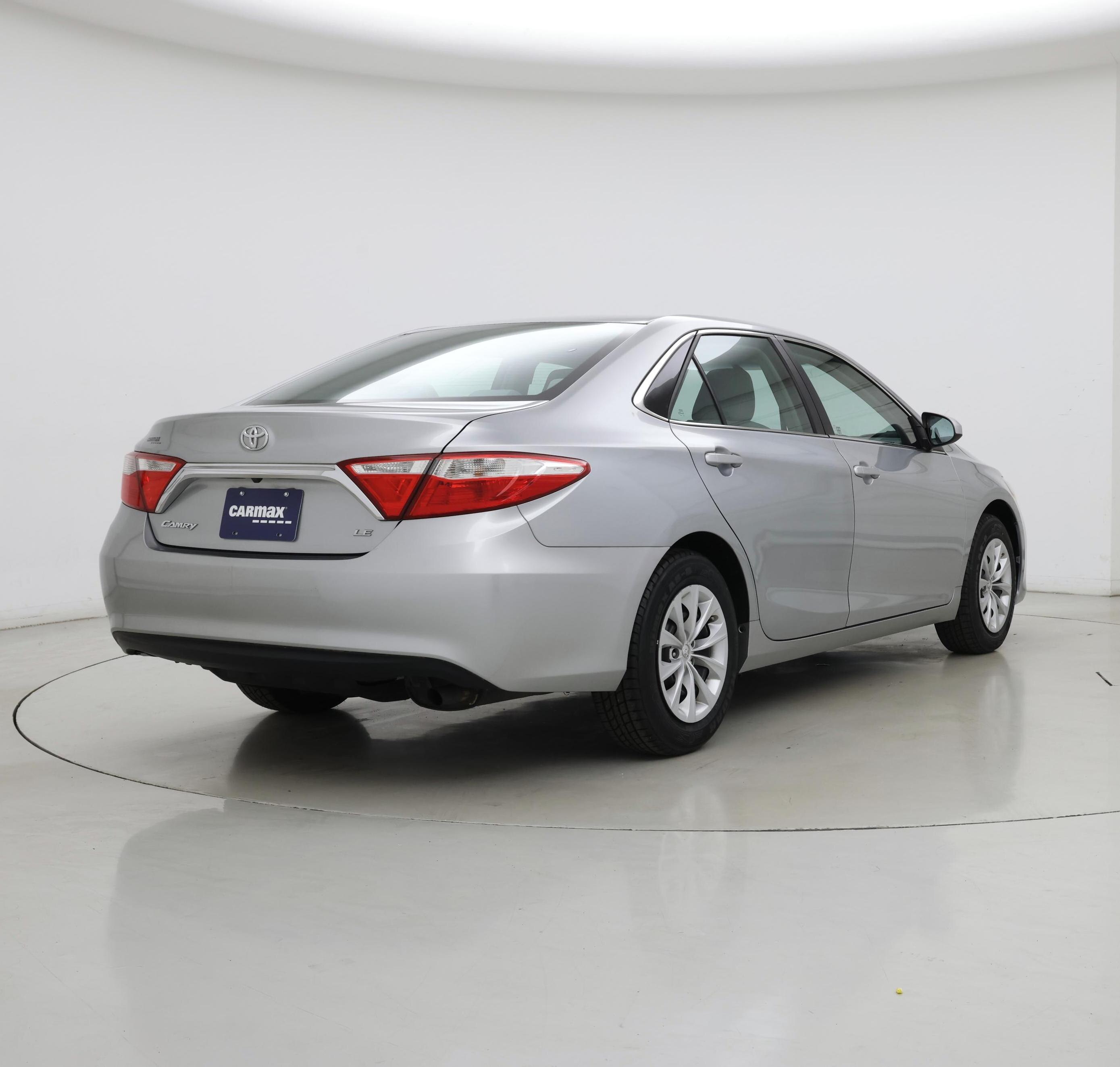 Thumbnail: 2015 Toyota Camry - 8