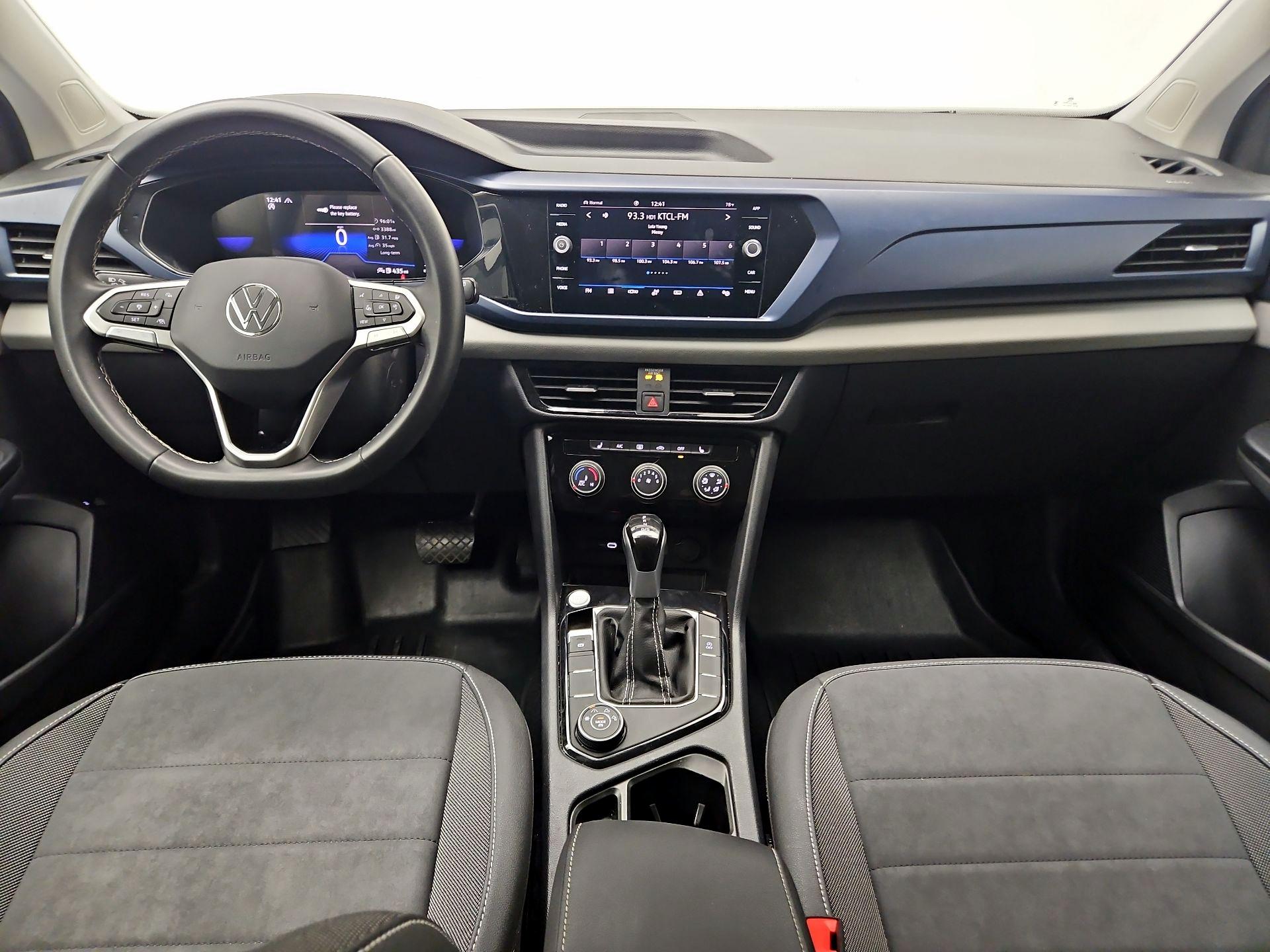 Thumbnail: 2023 Volkswagen Taos - 9