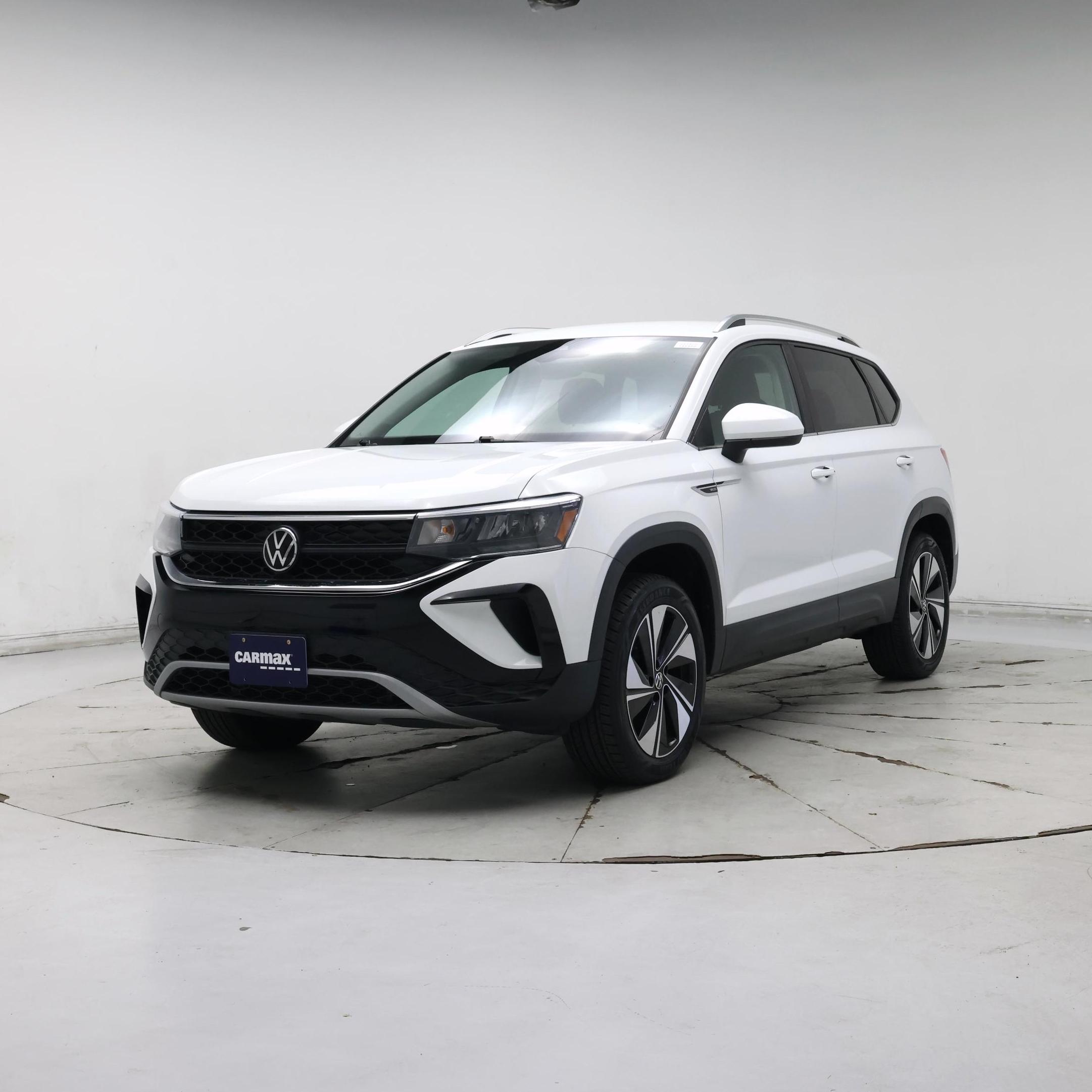 Thumbnail: 2023 Volkswagen Taos - 4