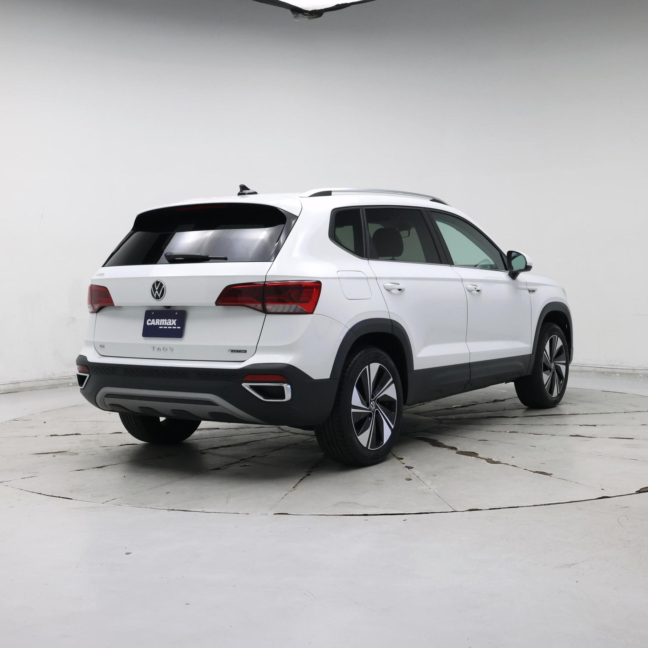 Thumbnail: 2023 Volkswagen Taos - 8