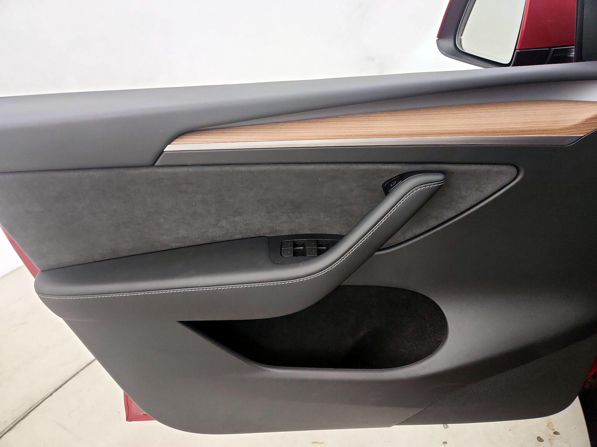 Thumbnail: 2024 Tesla Model Y - 12