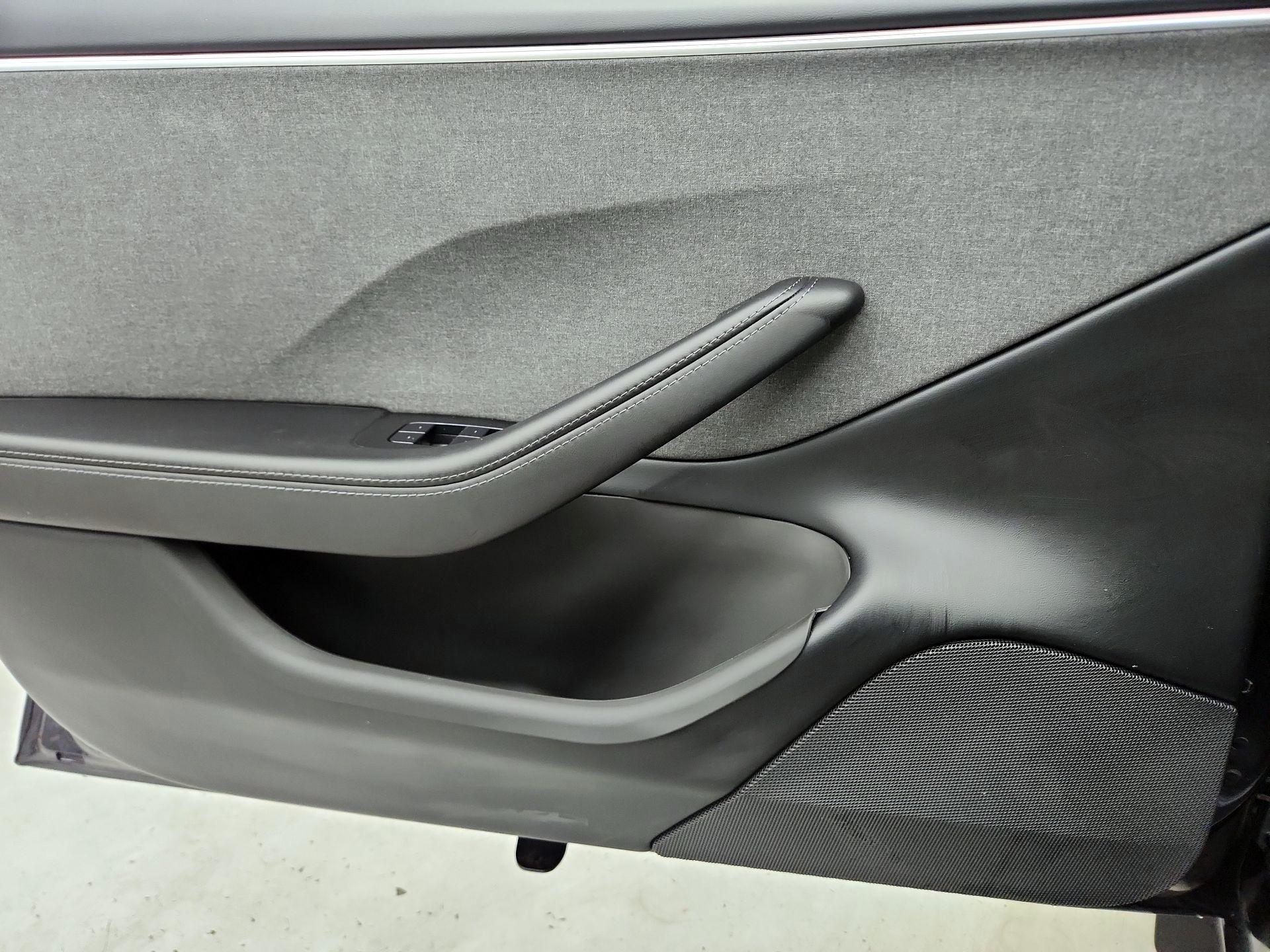 Thumbnail: 2025 Tesla Model 3 - 12