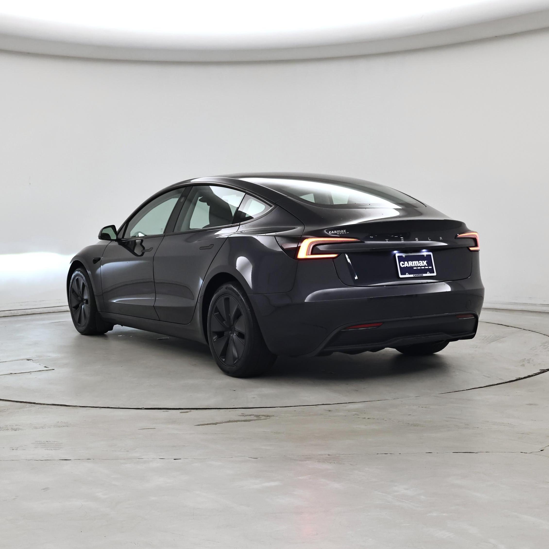 Thumbnail: 2025 Tesla Model 3 - 2