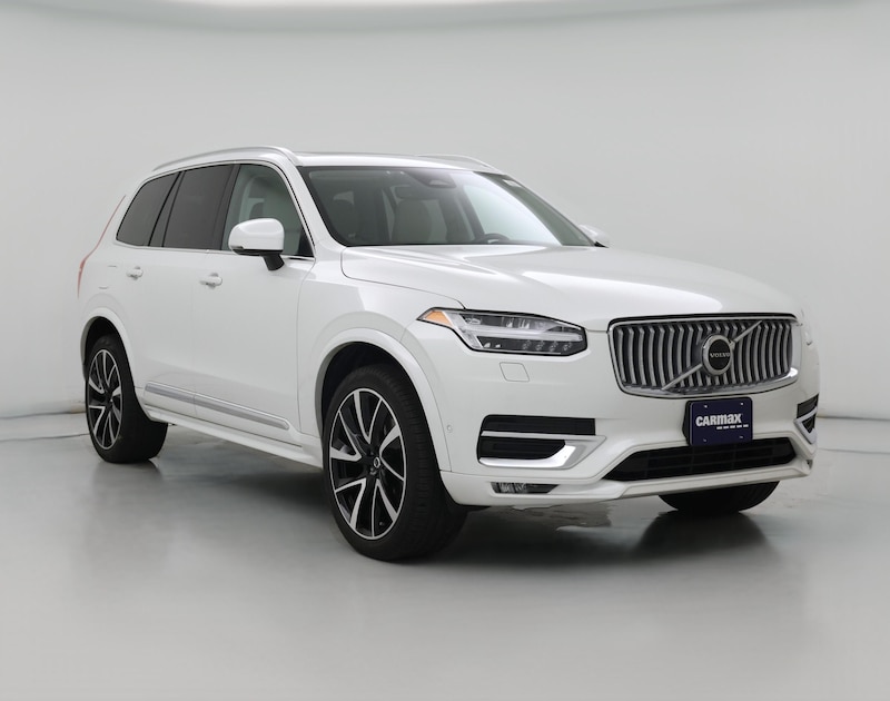 2023 Volvo XC90 B6 Plus